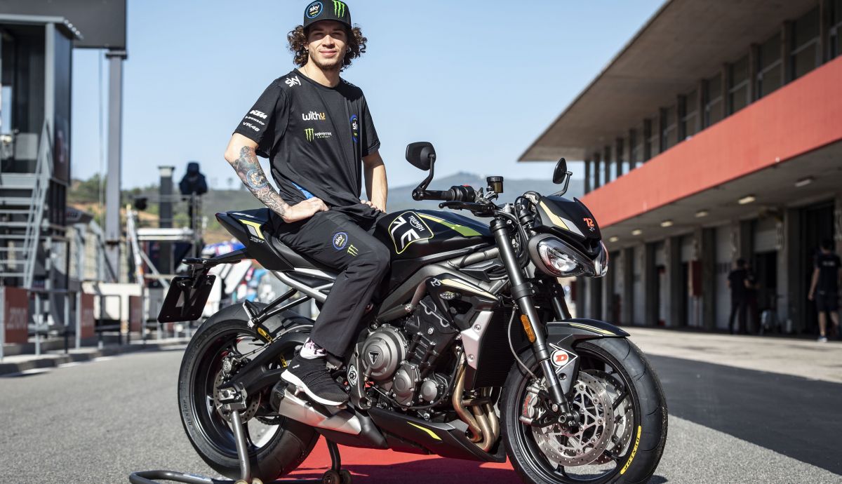 efecto triumph moto2 (3) efecto triumph moto2 (3)