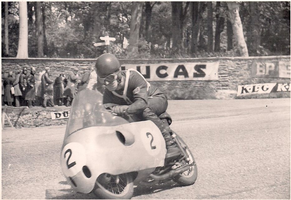 Montesa: éxito español en el Tourist Trophy