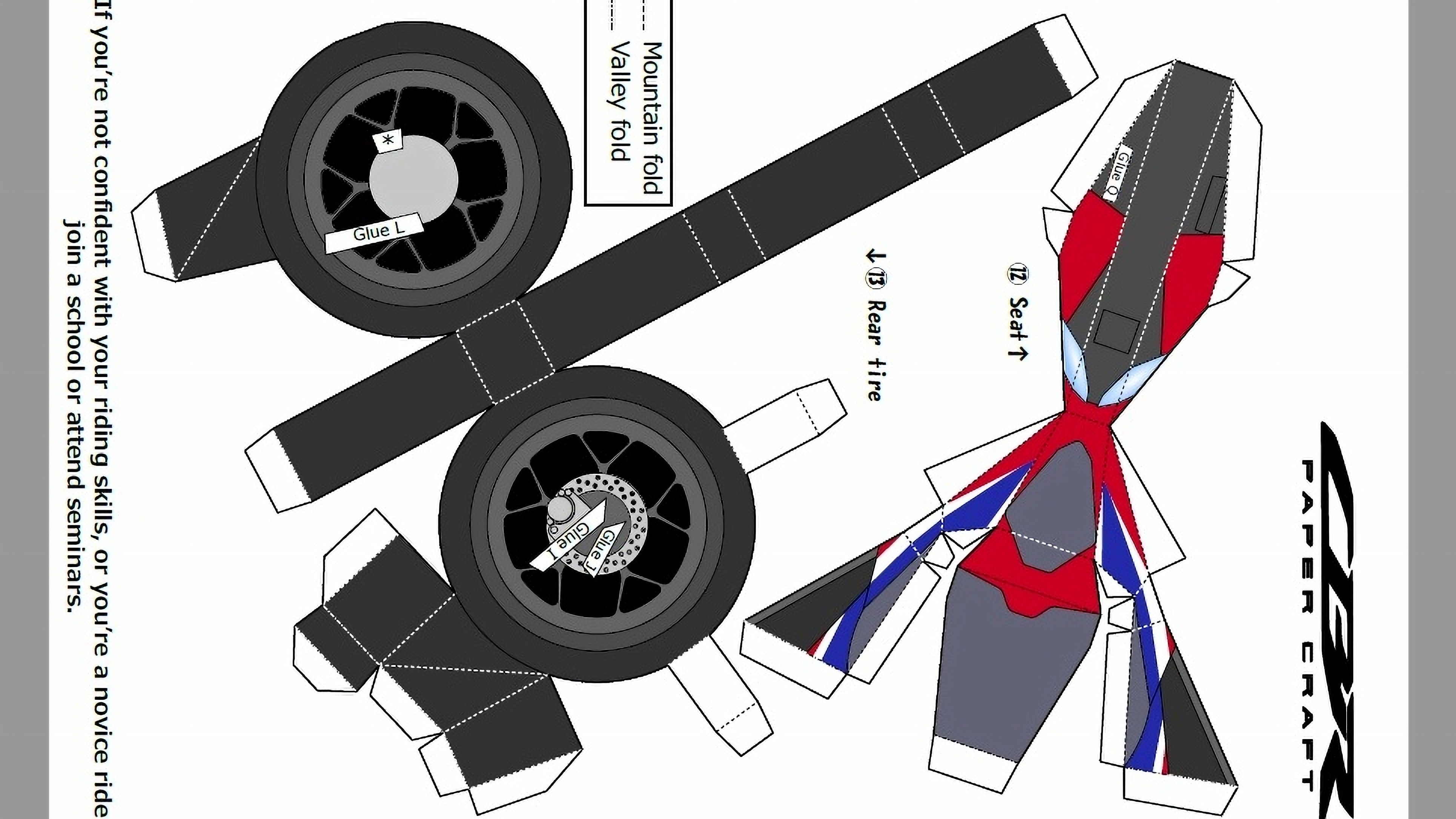 Página 3 de los recortables de la Honda CBR1000RR R tricolor