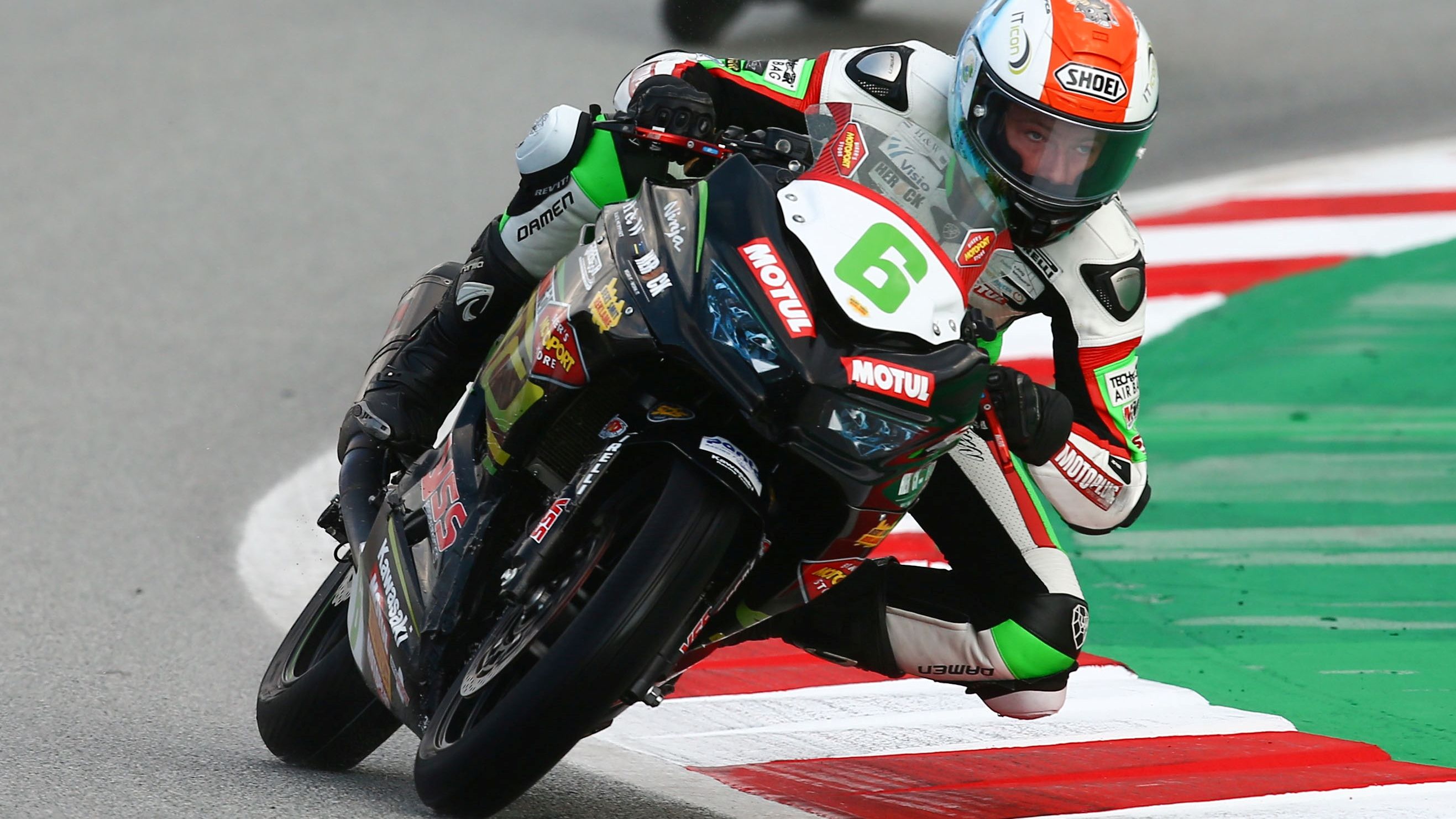Jeffrey Buis se ha proclamado campeón mundial de Supersport 300 en 2020