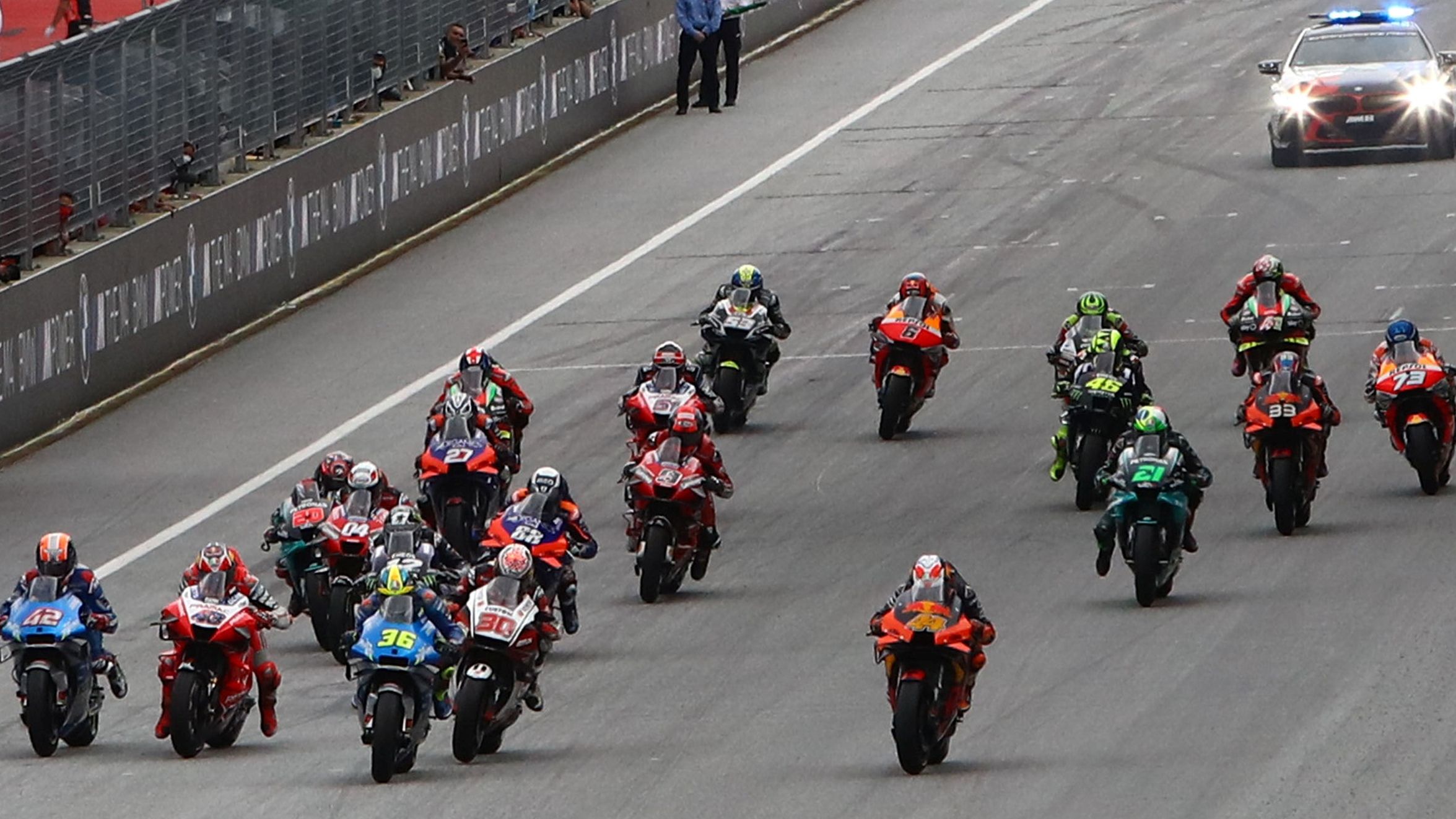 En 2021 MotoGP contará con carreras los sábados