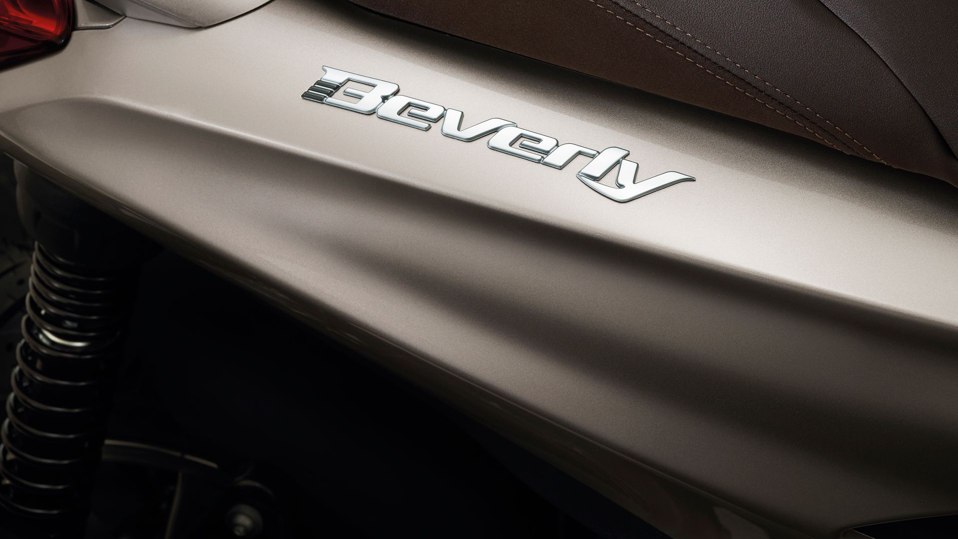 Piaggio Beverly 300 HPE 02