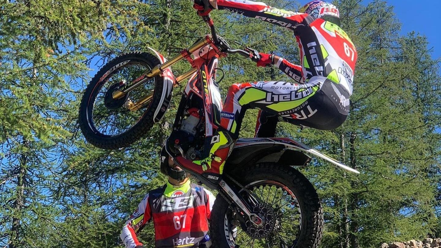 Adam Raga (TRRS)
