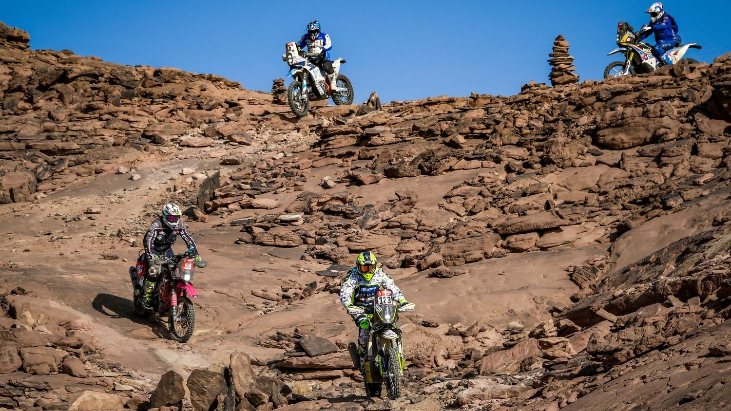 Etapa 3 Dakar 2021   Angelo Pedemonte, Tiziano Interno, Eduardo Iglesias y Rachid Al Lal