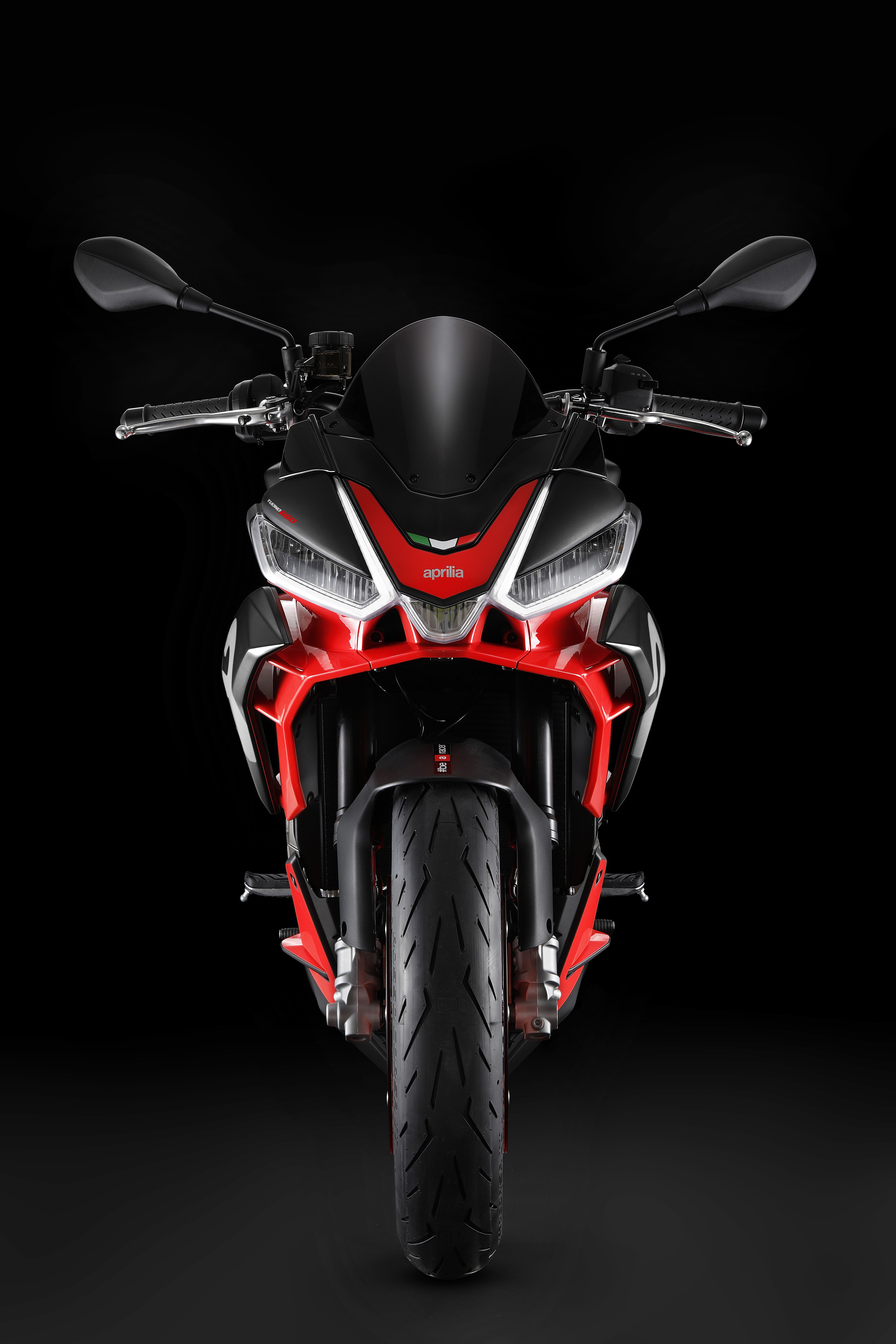 10 Aprilia Tuono 660