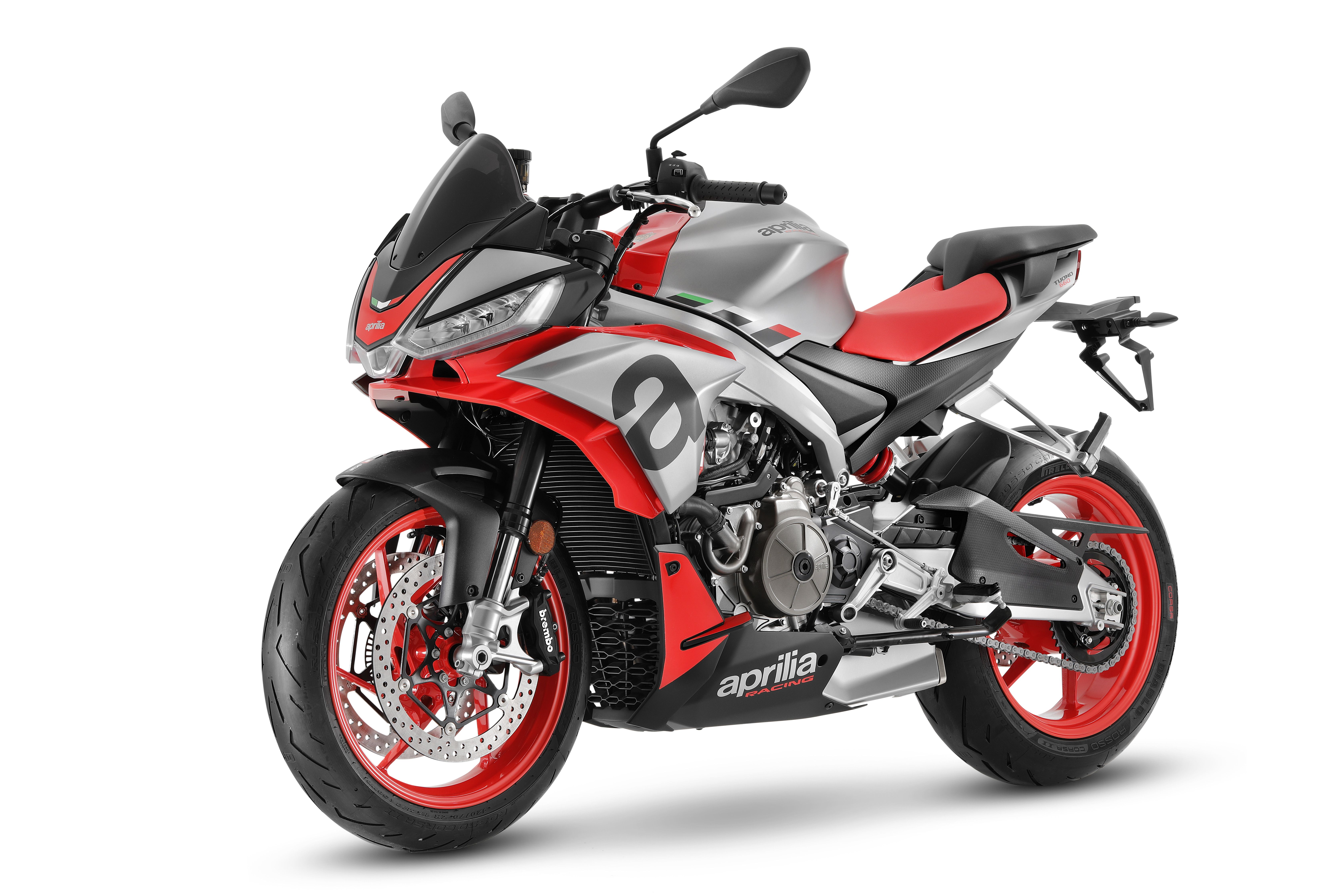 12 Aprilia Tuono 660