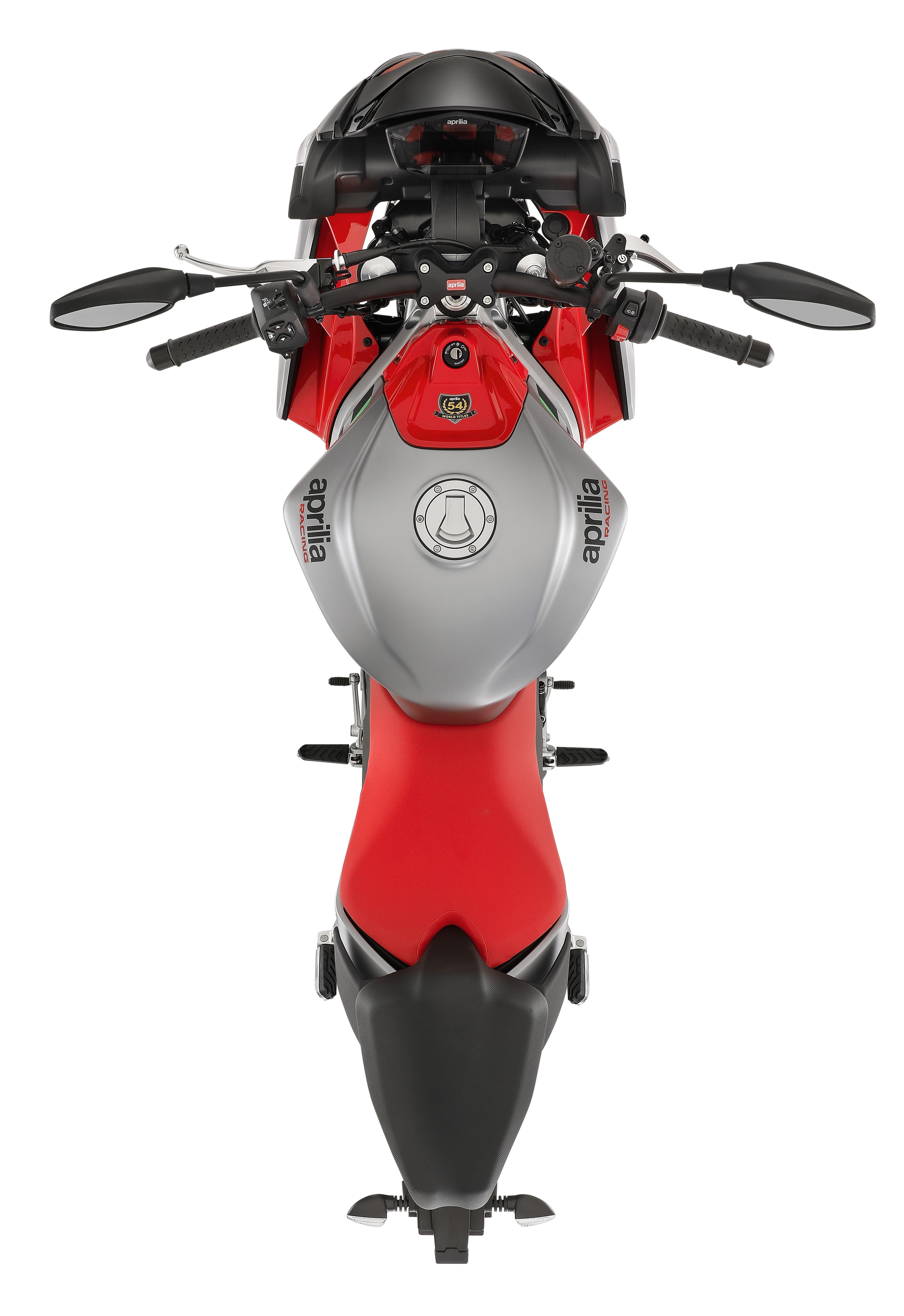 17 Aprilia Tuono 660