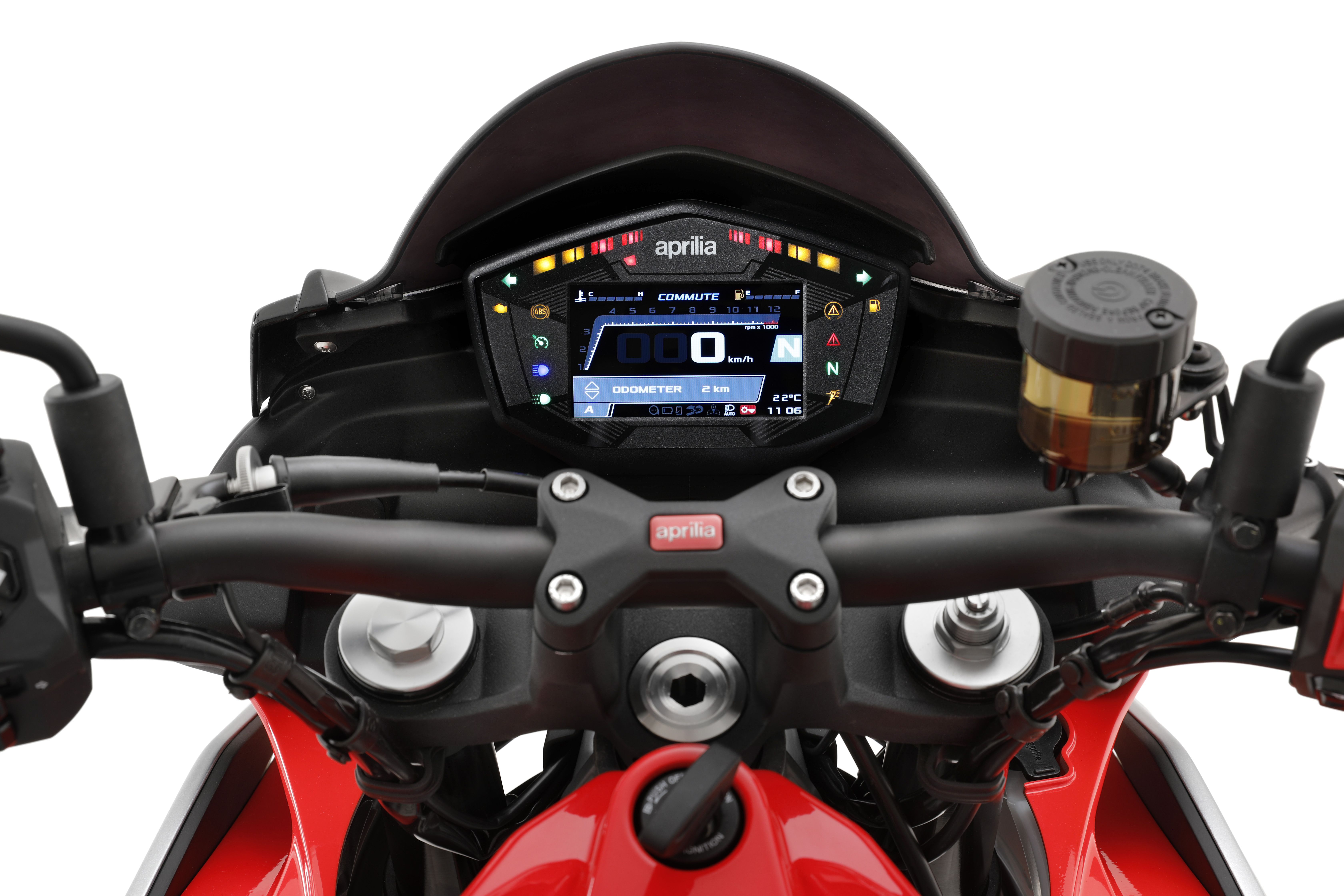 22 Aprilia Tuono 660