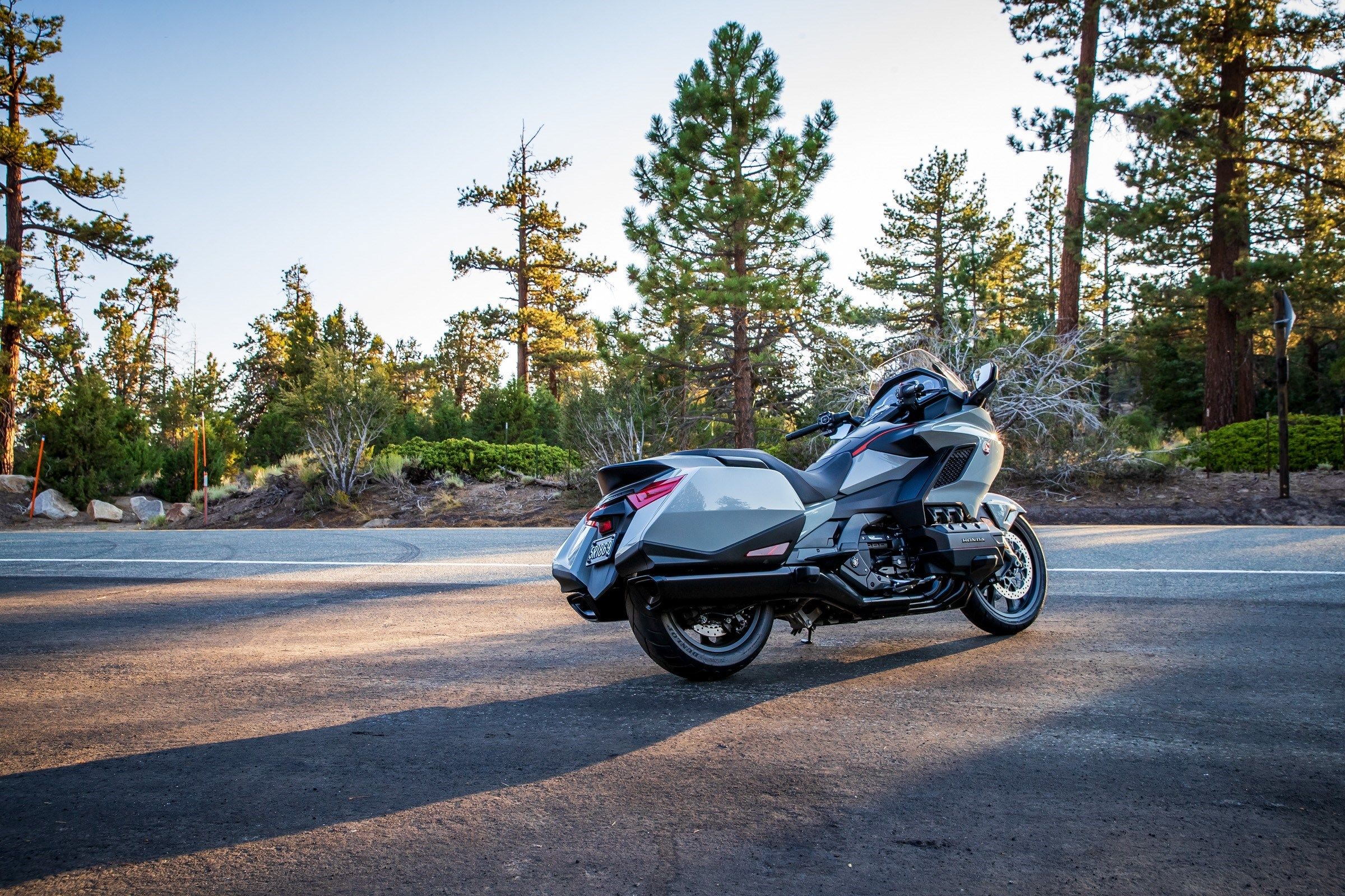 Honda GL1800 Gold Wing 2021 detalles (1)