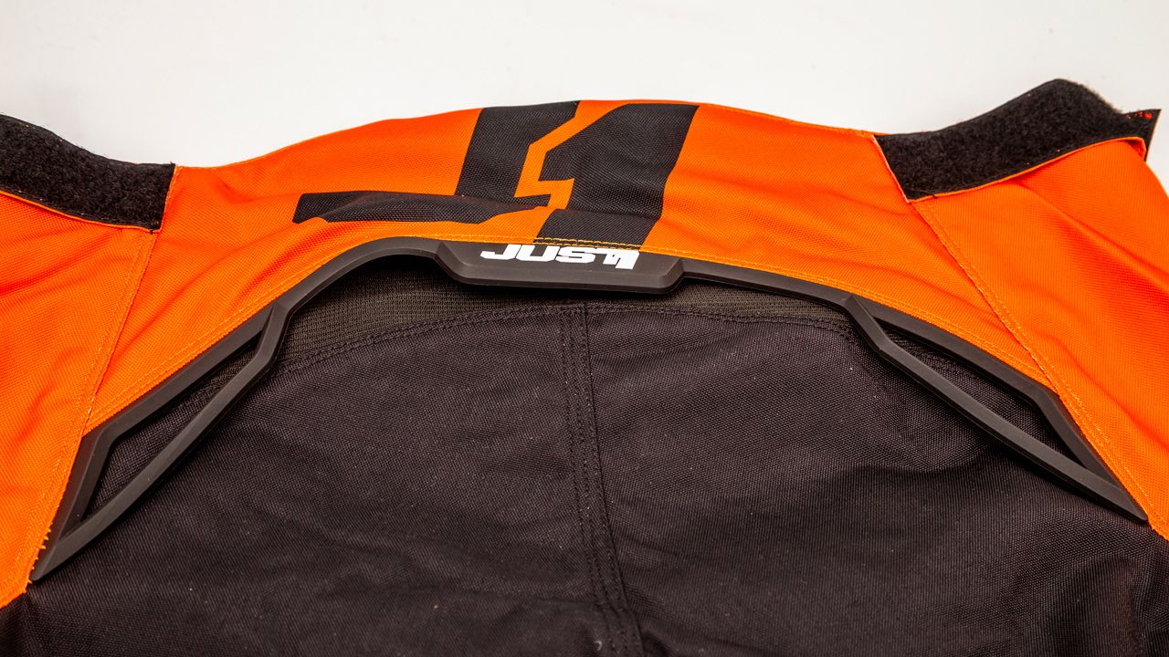 Conjunto Just1 Racing J Force Terra