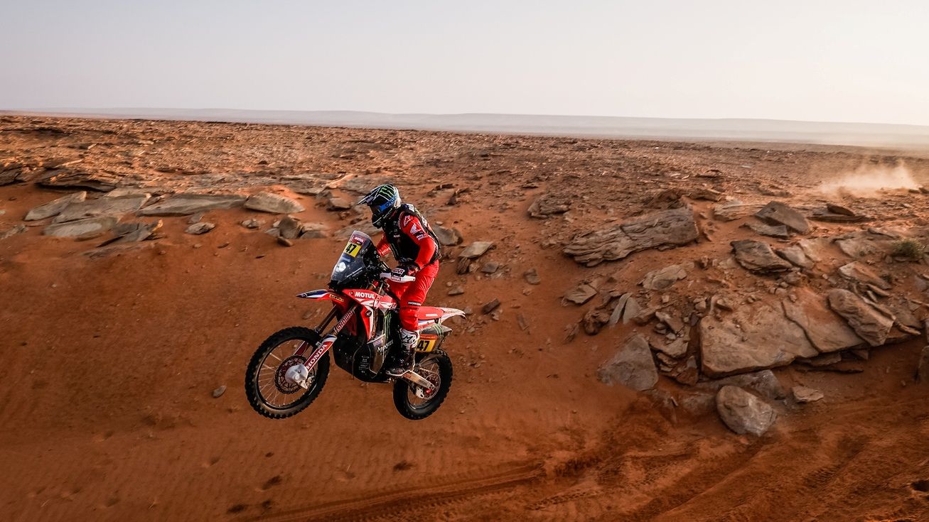 Kevin Benavides se ha hecho con la victoria y se mete en el podio provisional del Dakar 2021