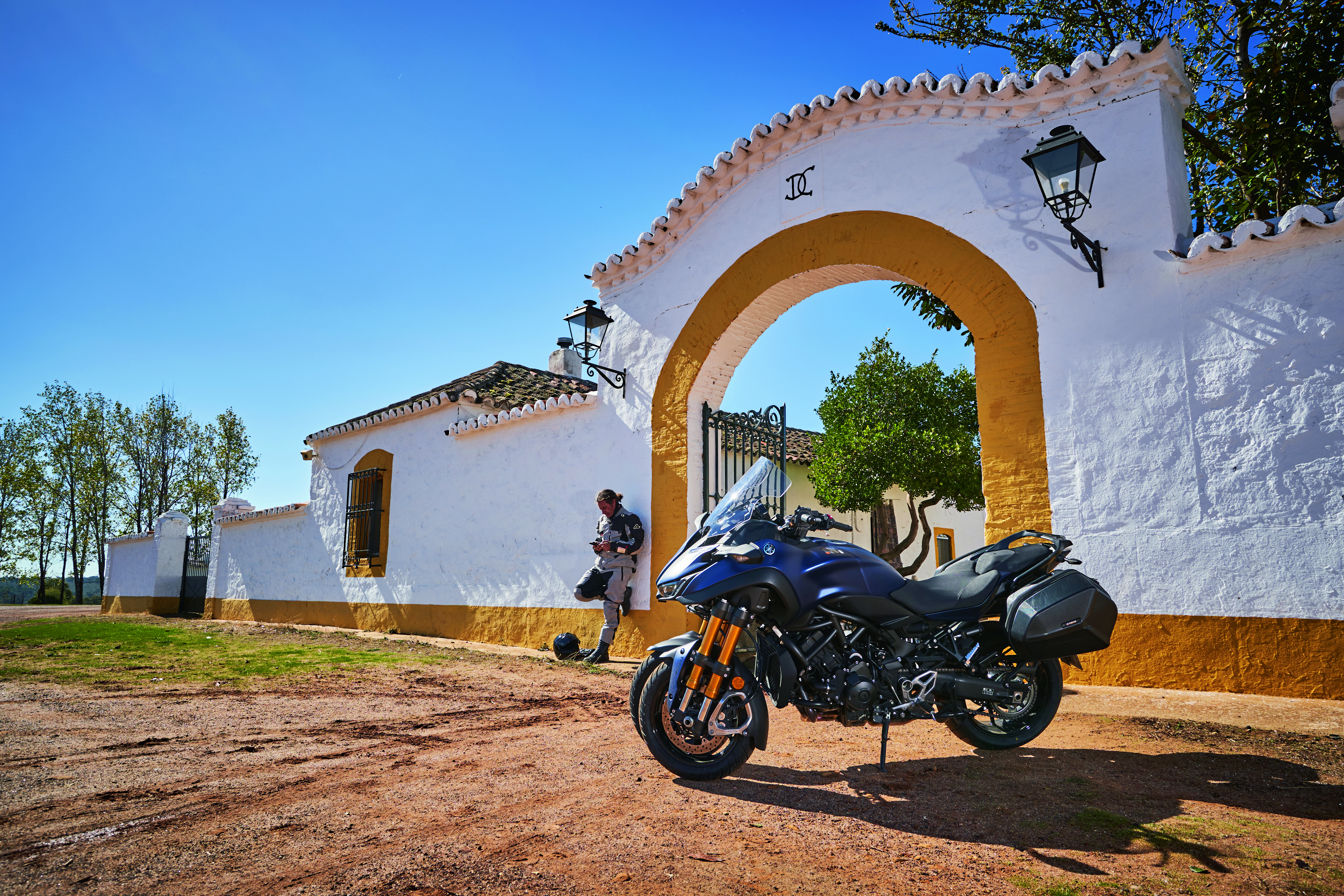 Ruta en moto por los Montes de Toledo.