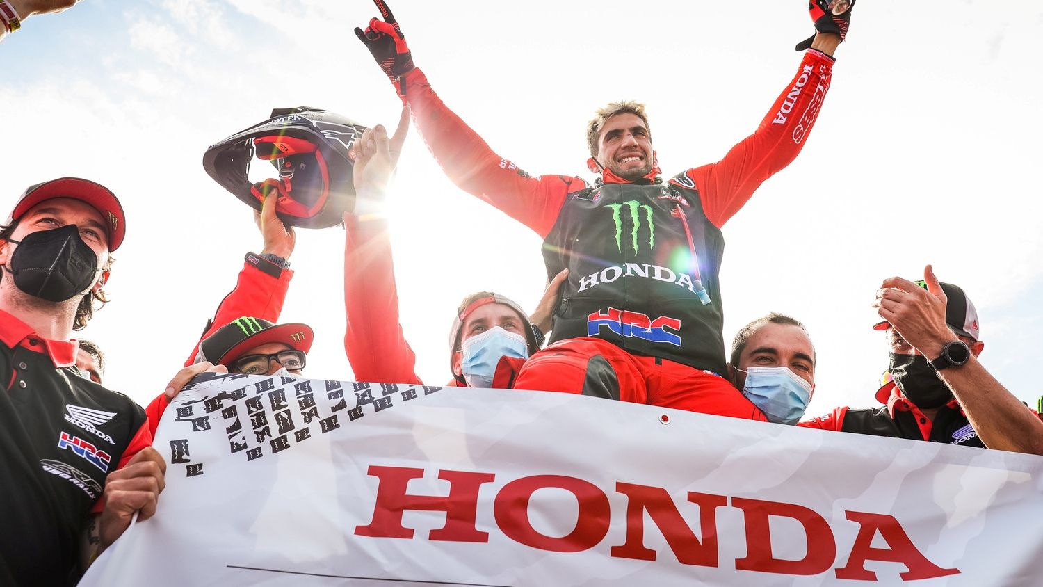 Kevin Benavides ha conseguido el segundo triunfo seguido de Honda en el Dakar