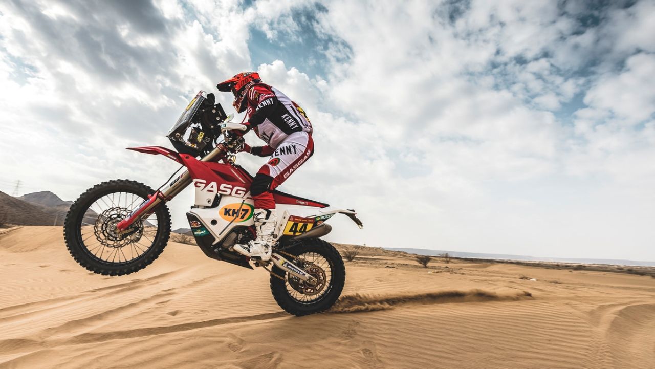Laia Sanz durante el shakedown del Dakar 2021