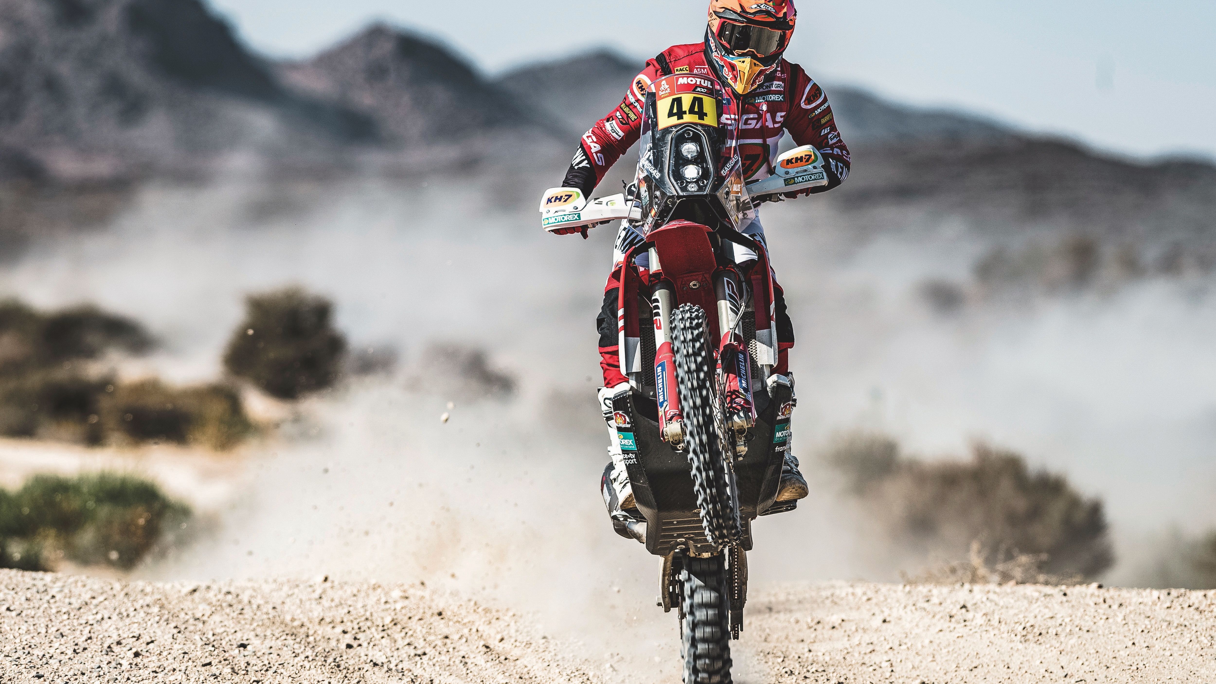 Laia Sanz durante la Etapa 1 del Dakar 2021
