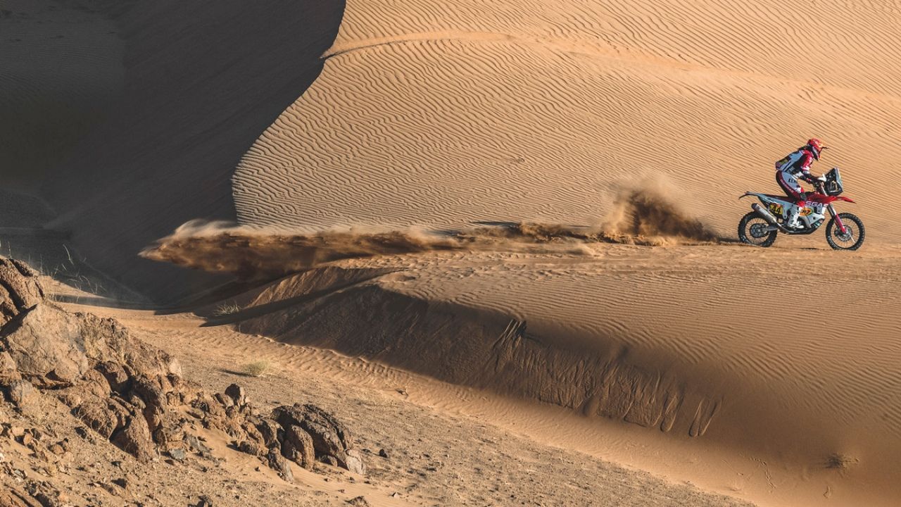 Laia Sanz durante la etapa 3 del Dakar 2021 3