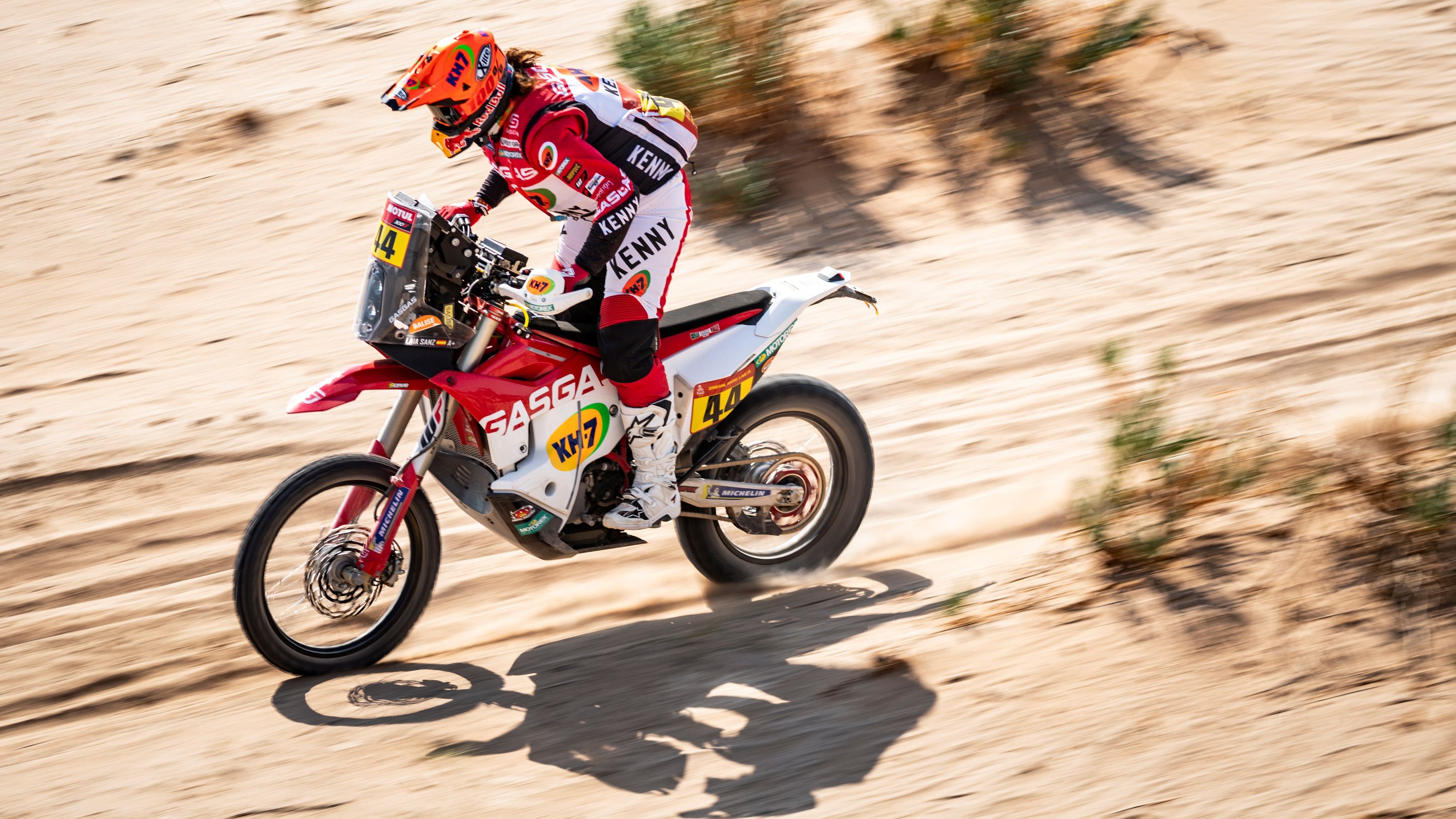 Laia Sanz durante la etapa 4 del Dakar 2021 2