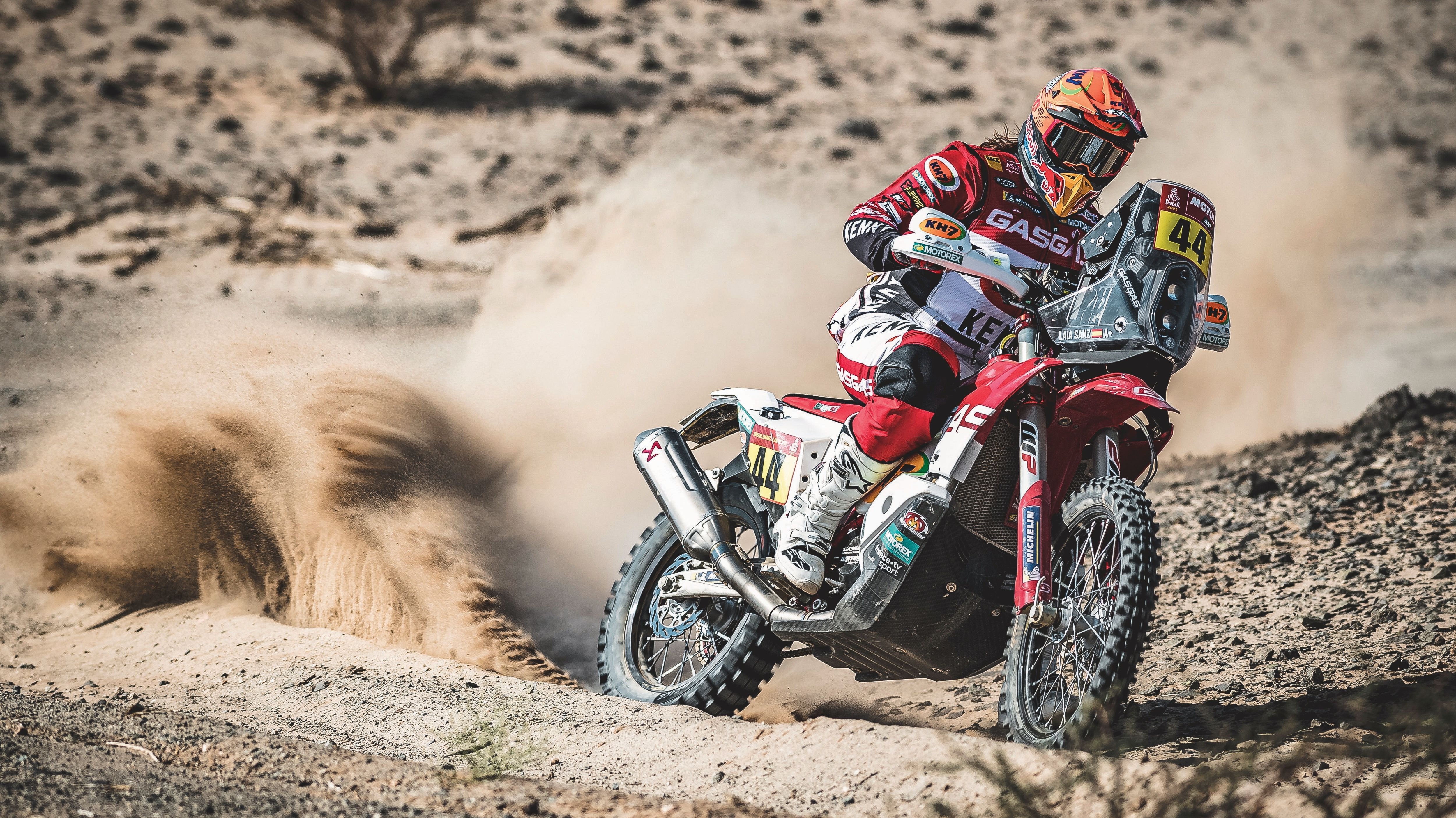 Laia Sanz durante la etapa 5 del Dakar 2021 3