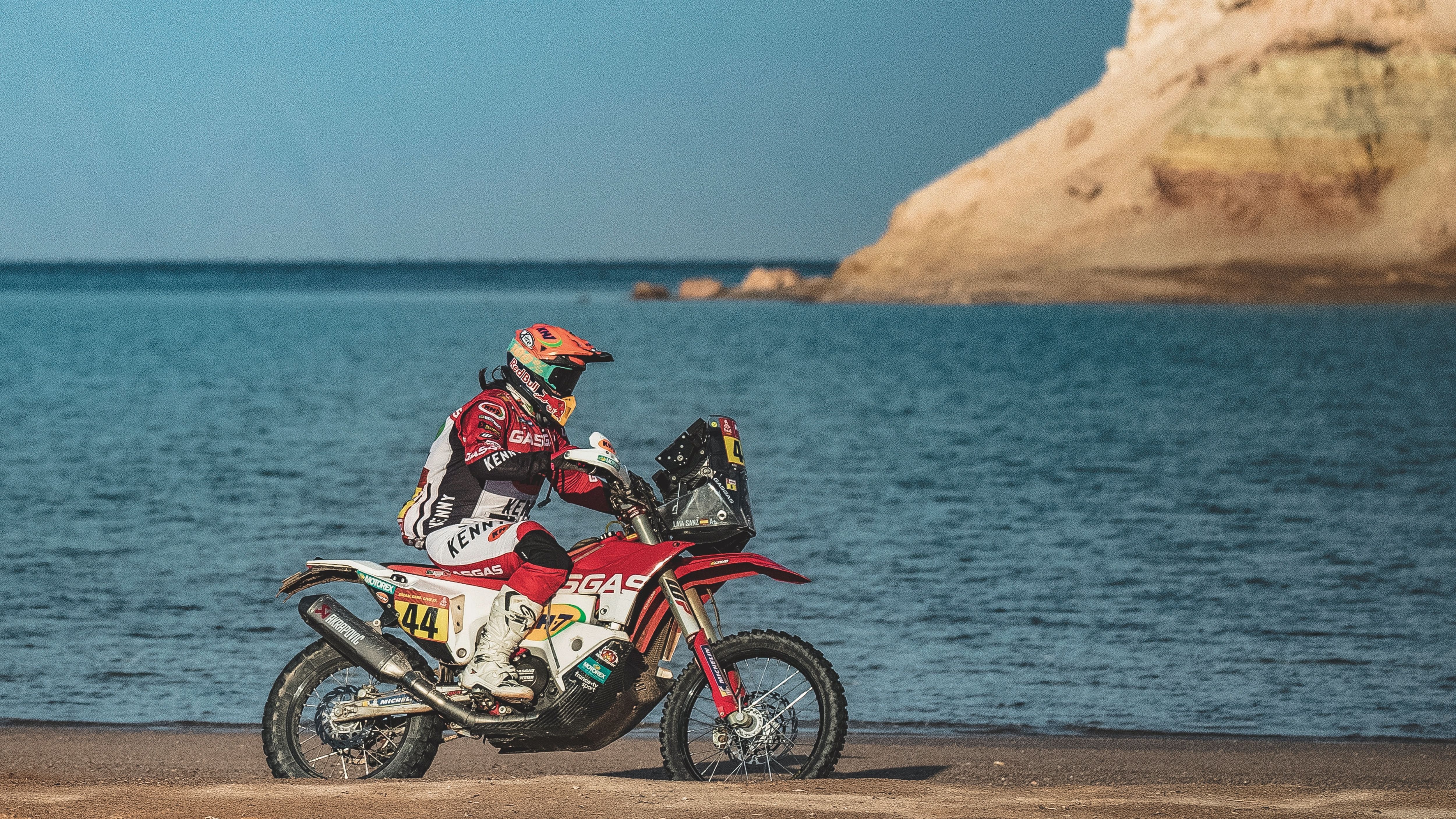 Laia Sanz durante la etapa 9 del Dakar 2021