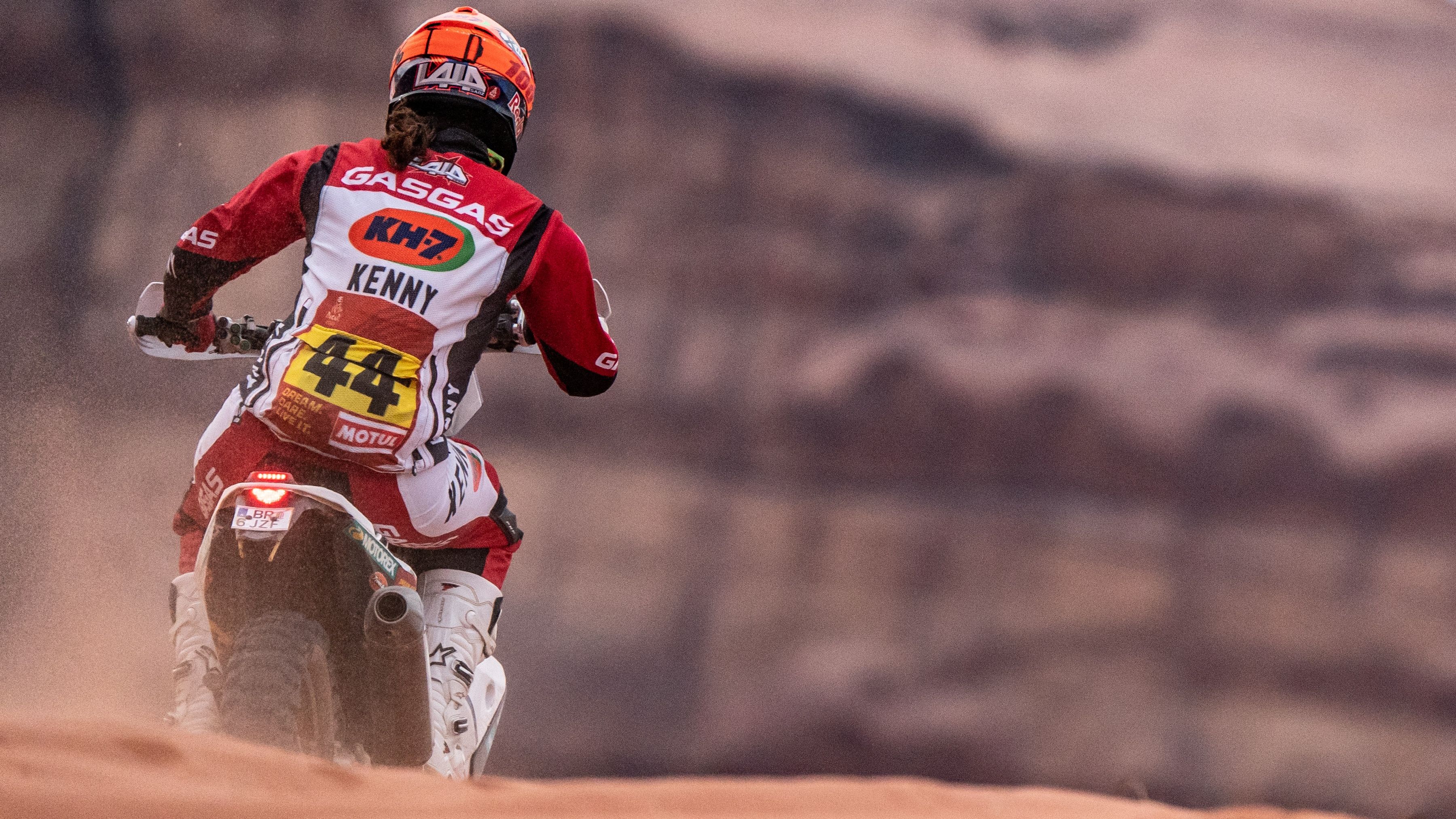 Laia Sanz durante la etapa 10 del Dakar 2021 2