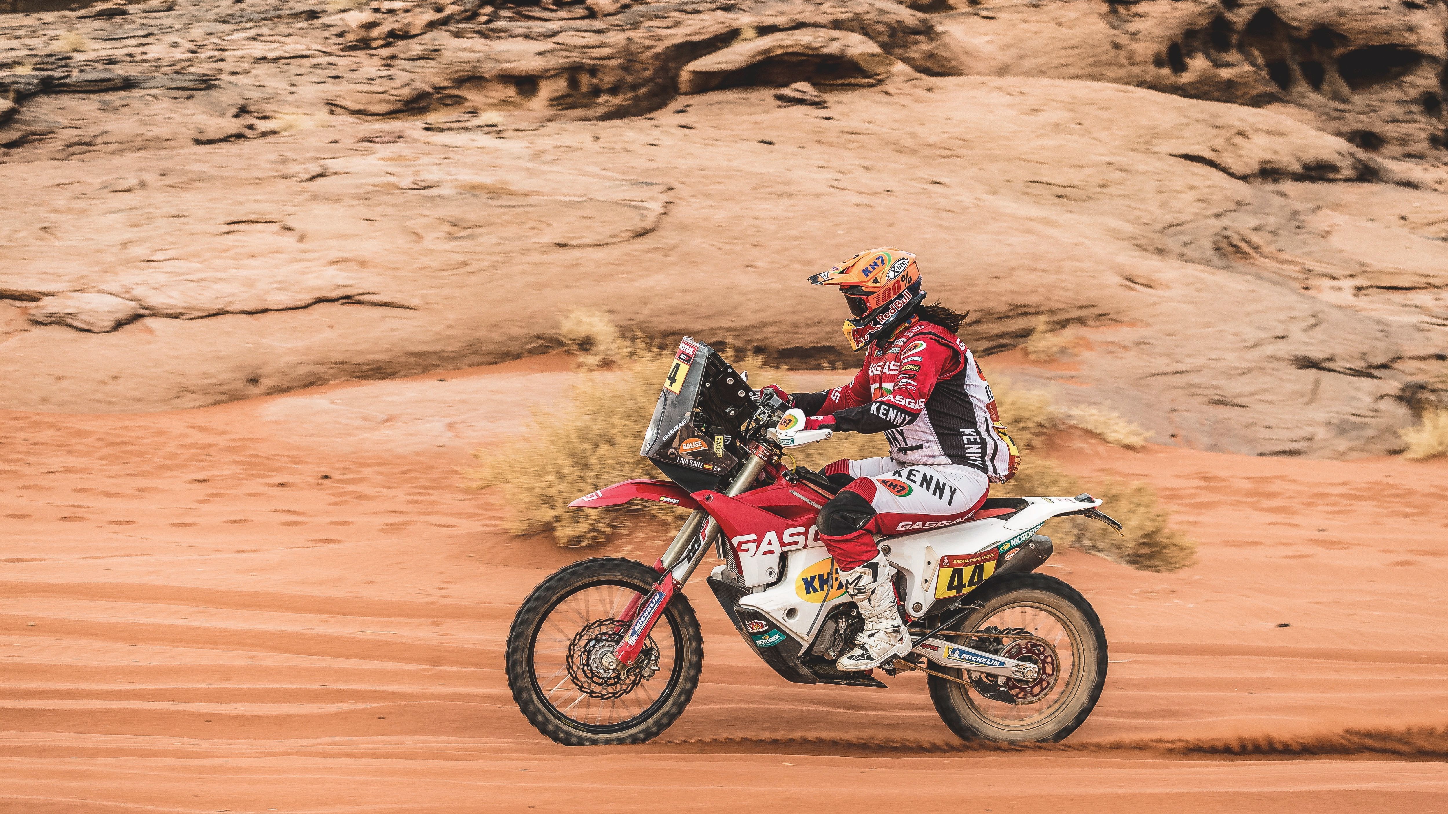 Laia Sanz durante la etapa 10 del Dakar 2021 3