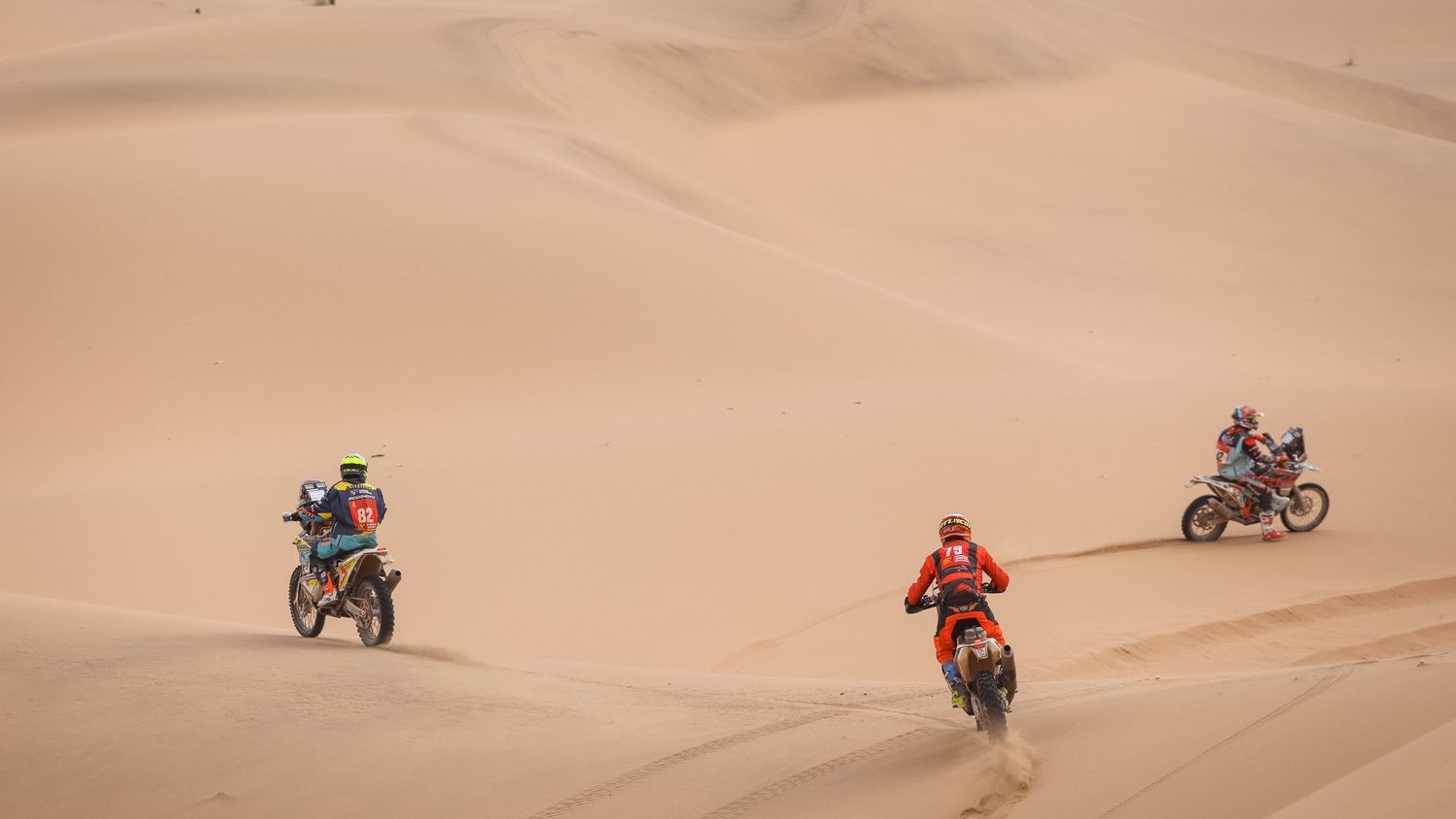 Etapa 11 Dakar 2021   Ashish Raorane, Amaury Baratin y Andrew Houlihan