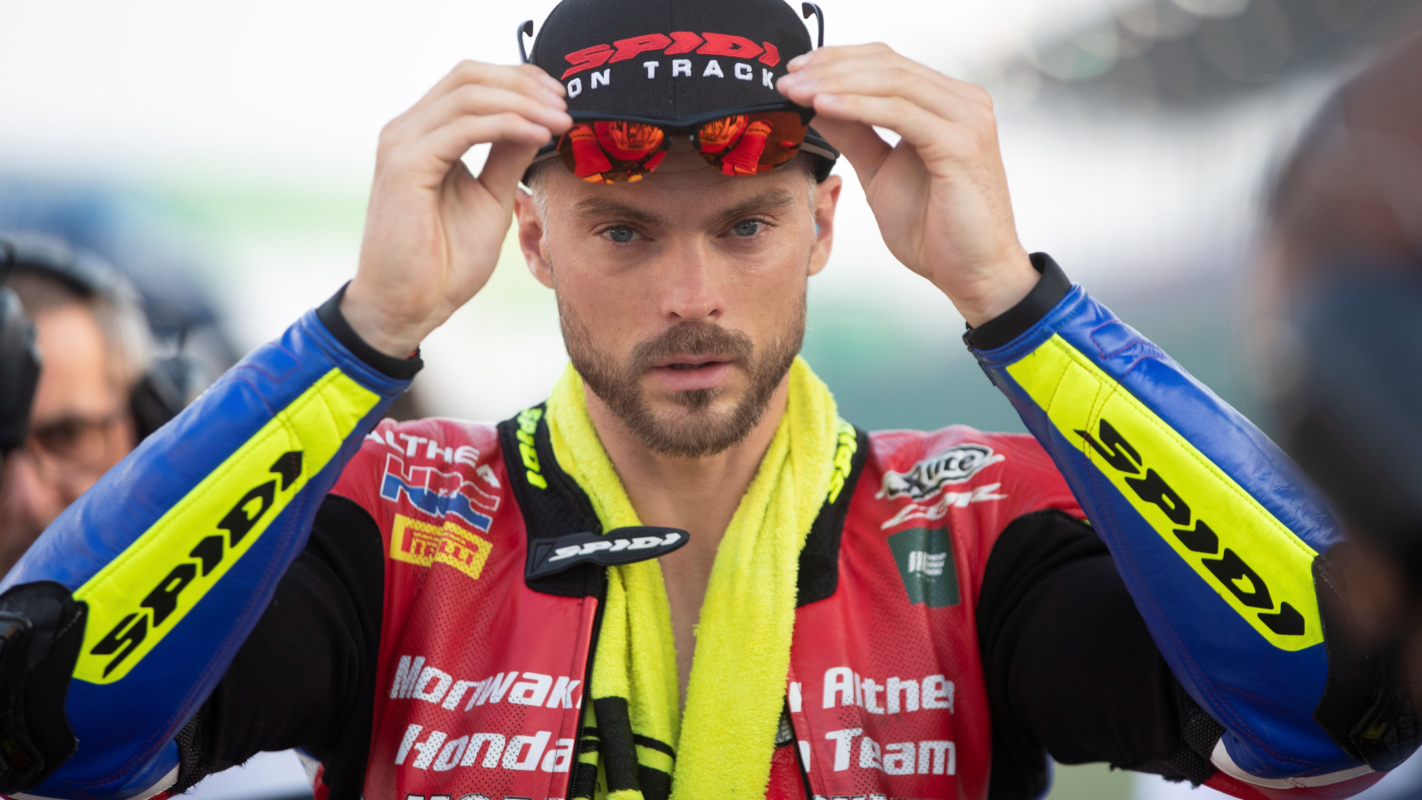 Leon Camier ha colgado el casco para ser Team Manager de HRC en el Mundial de Superbike