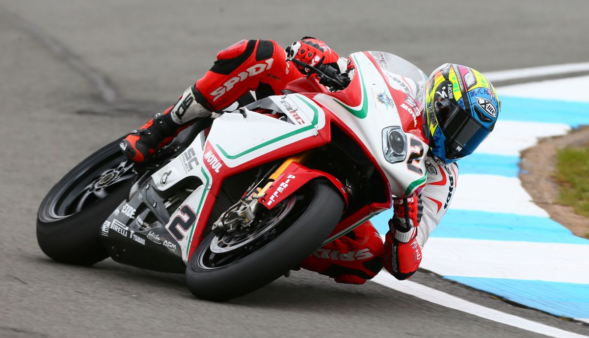 Leon Camier corrió con la MV Agusta del Mundial de Superbike tres temporadas Leon Camier corrió con la MV Agusta del Mundial de Superbike tres temporadas