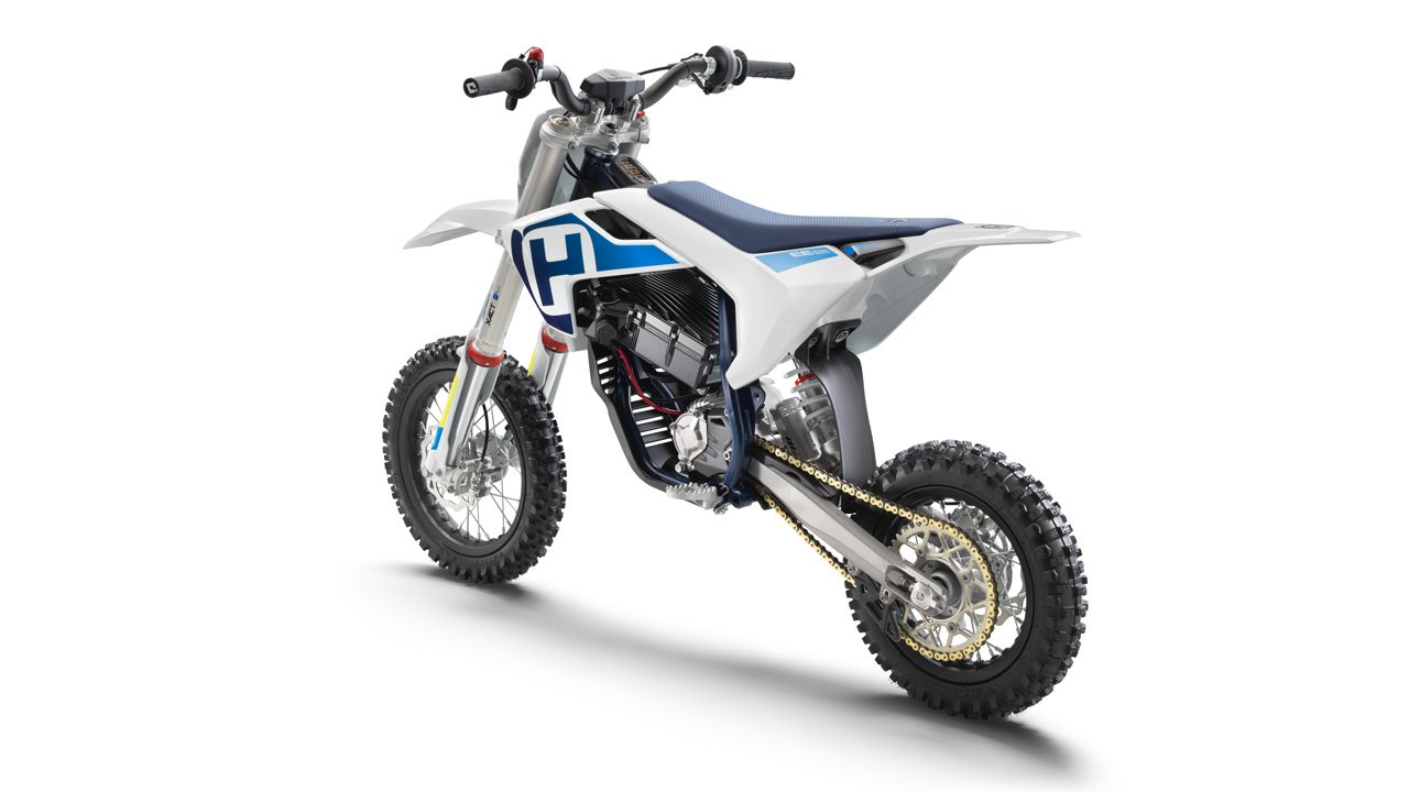 Husqvarna EE5 2021