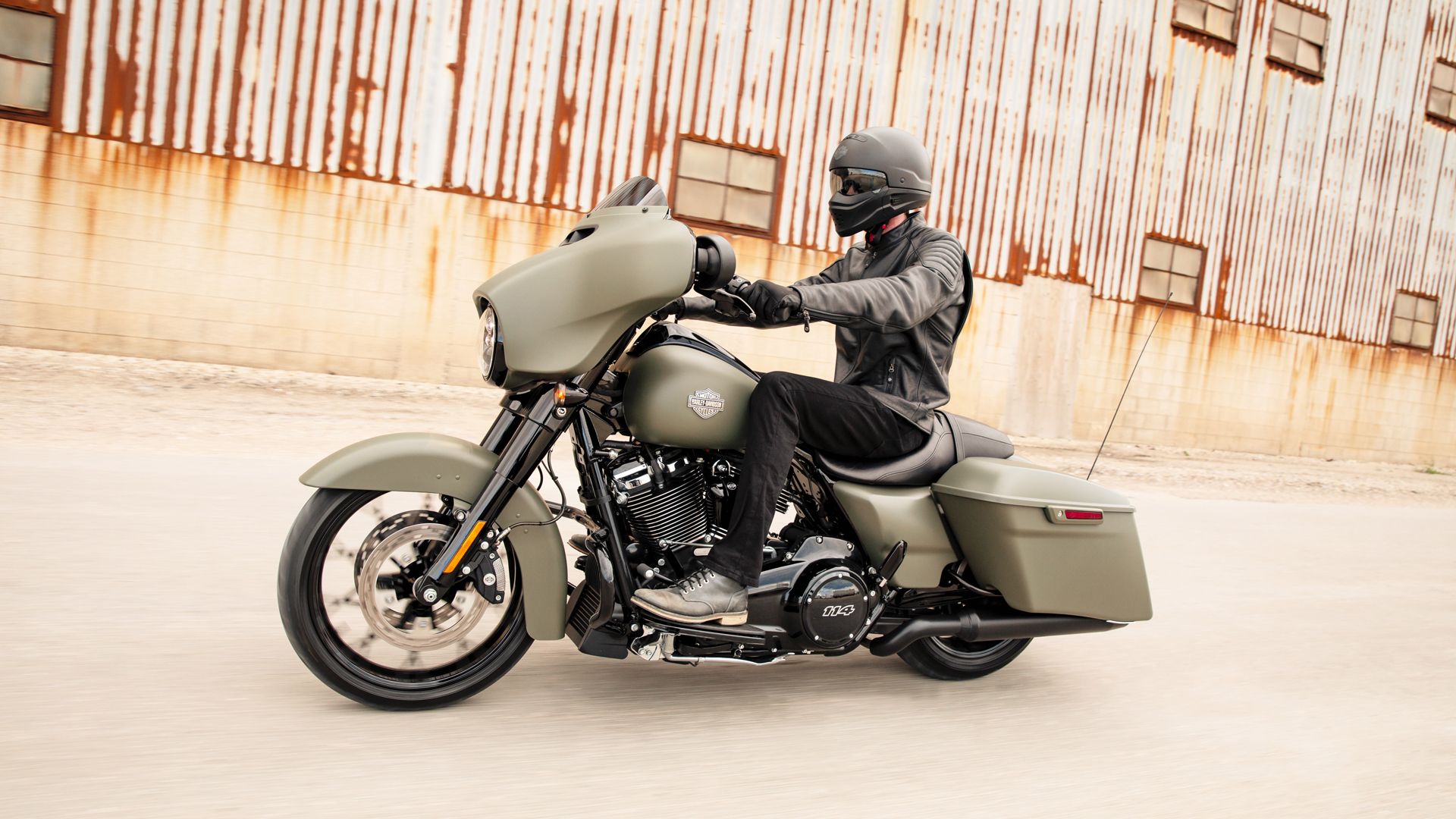 Harley Davidson Street Glide Special 2021 01