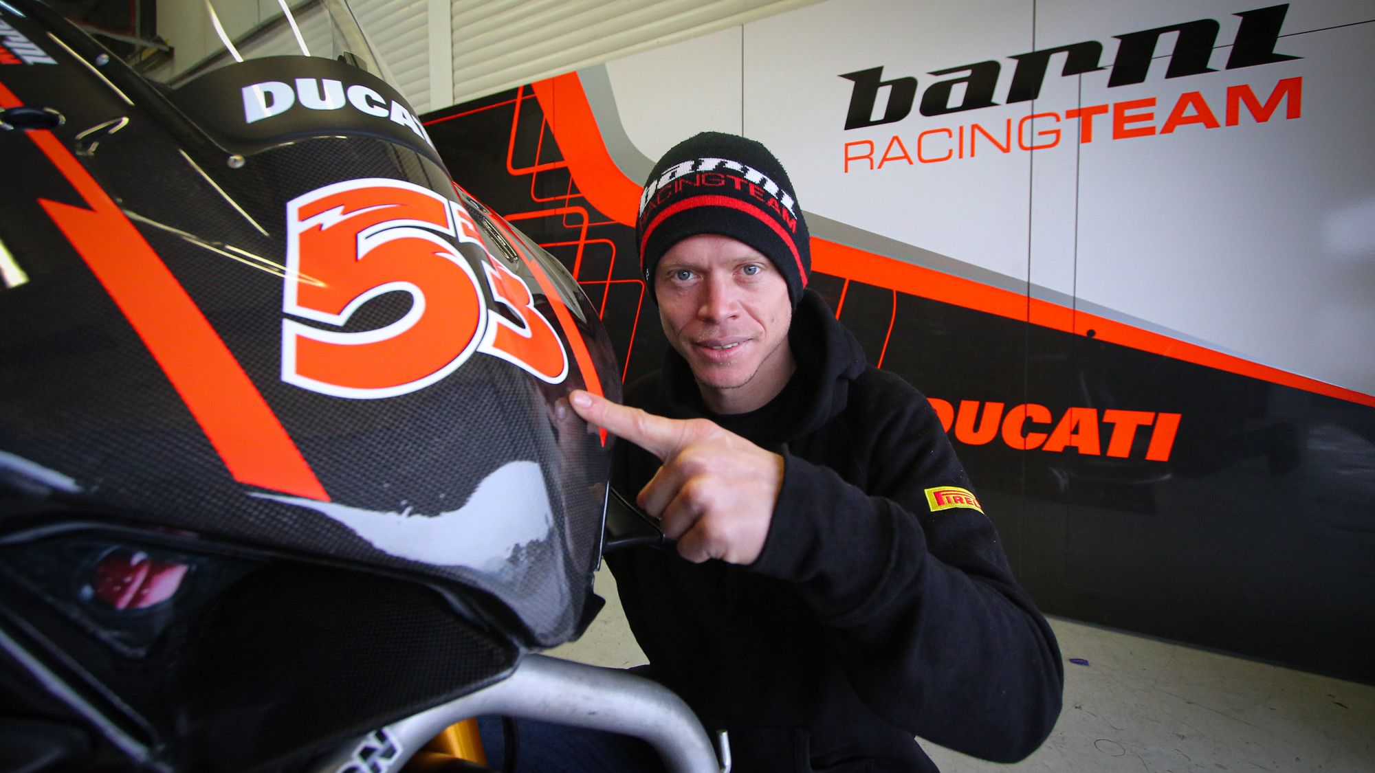 TIto Rabat con la Ducati Panigale V4R del Barni Racing para Superbike 2021 2