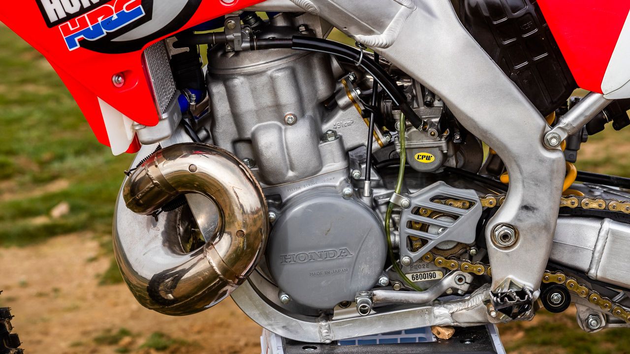 Honda CR 500 AF 2008. El motor procede de una CR 500 2001 y el chasis, de una CRF 250 X de 2008.