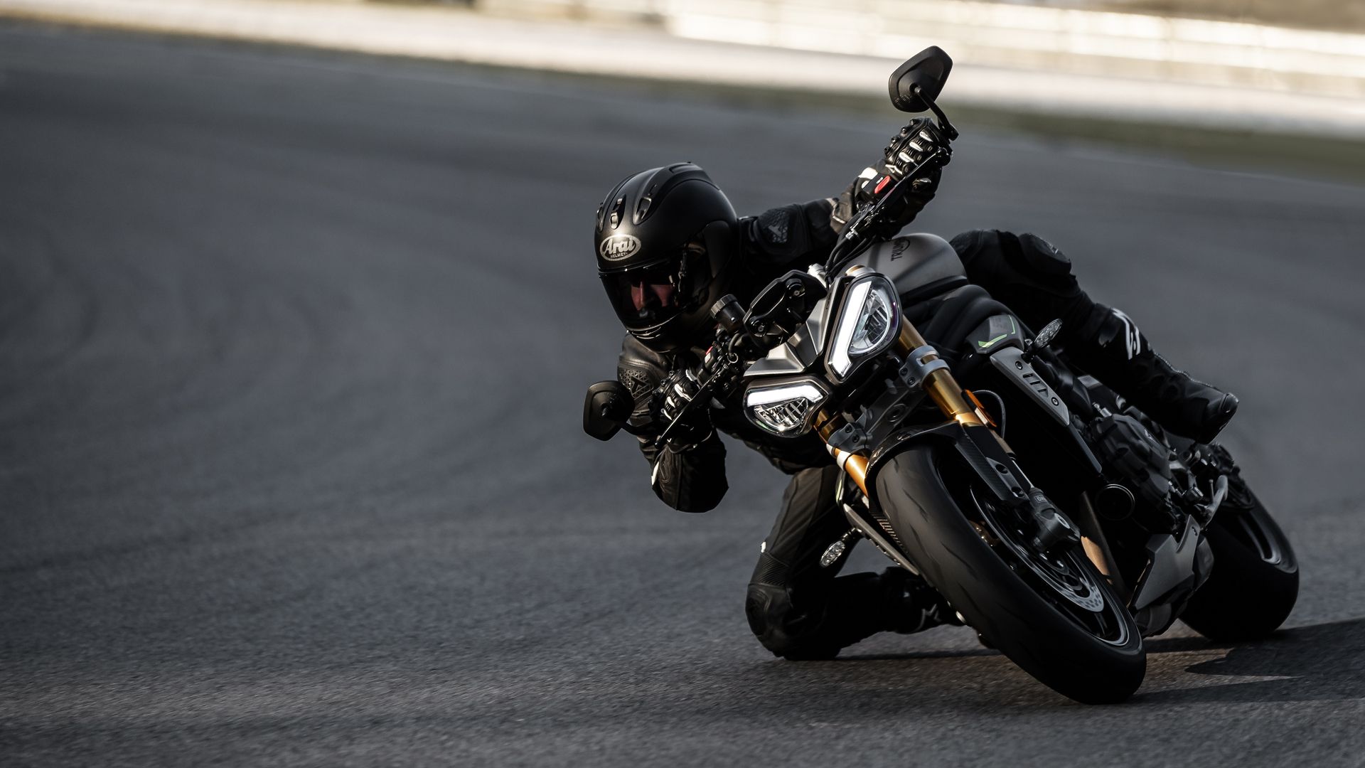 Triumph Speed Triple 2021 14