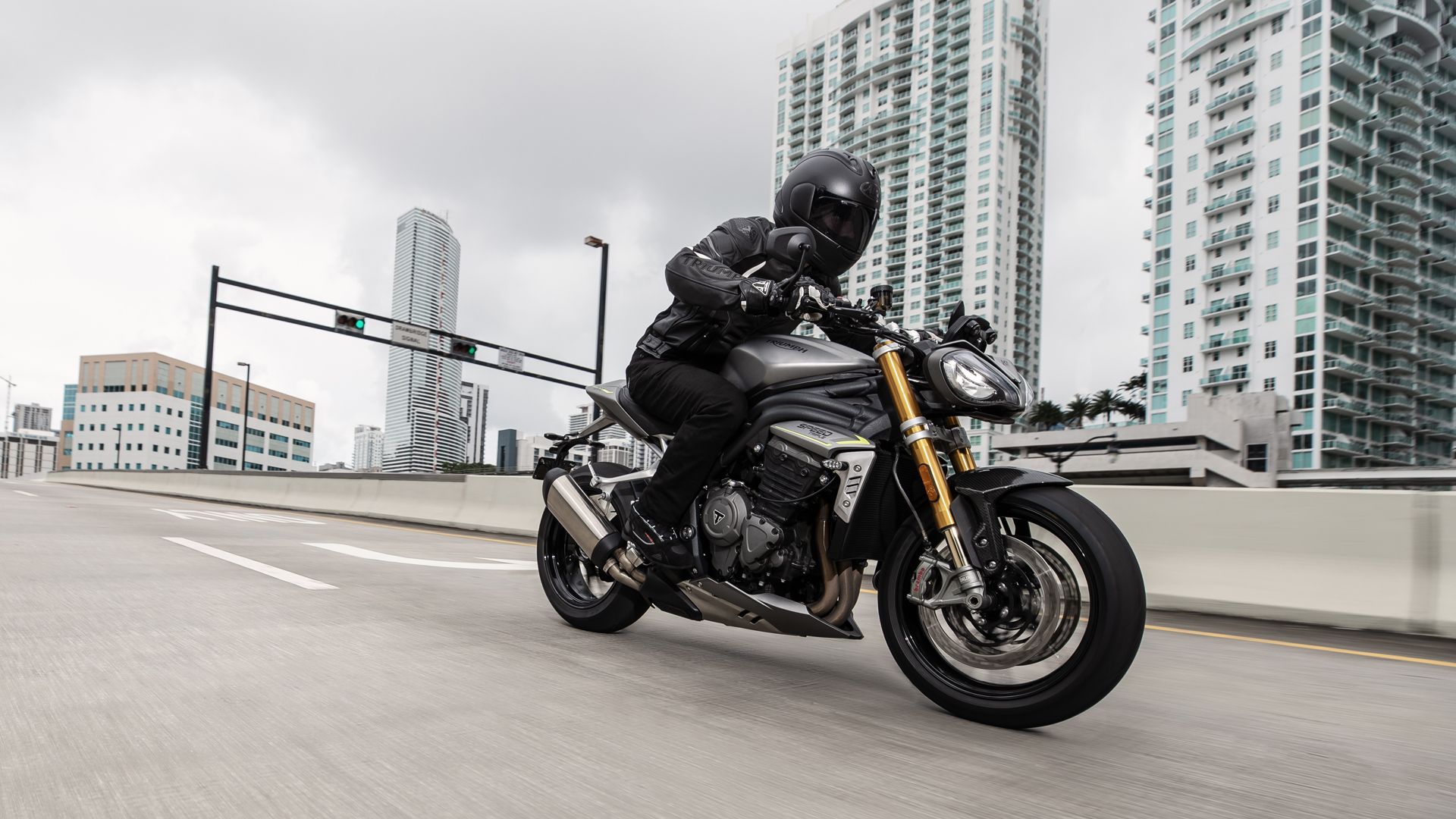 Triumph Speed Triple 2021 17