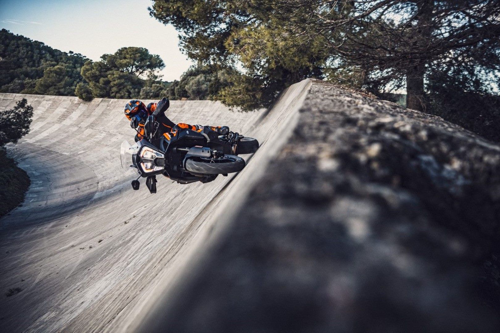 KTM 1290 SUPER ADVENTURE S Accion 2