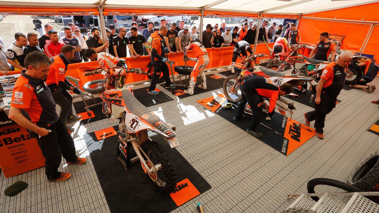 Equipos KTM España motocross y enduro