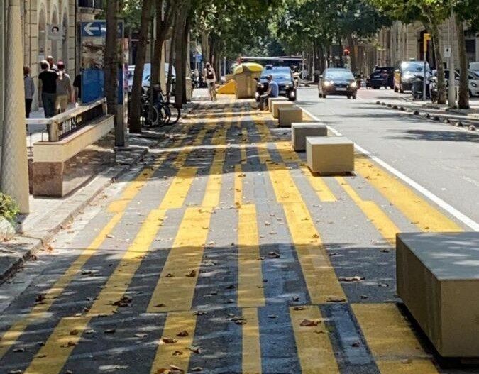 Barcelona retirará algunos bloques de hormigón de sus calles.