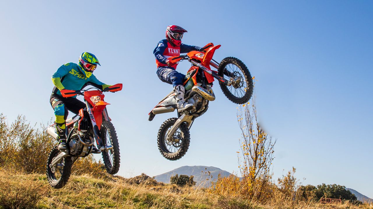 Comparativa enduro 2T vs 4T: KTM 250 EXC TPI vs KTM 250 EXCF 2021