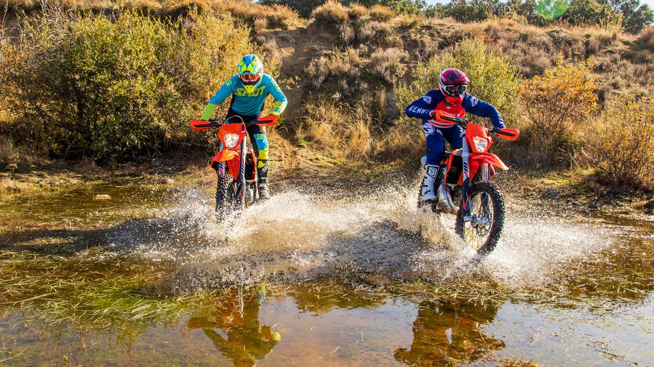 Comparativa enduro 2T vs 4T: KTM 250 EXC TPI vs KTM 250 EXCF 2021