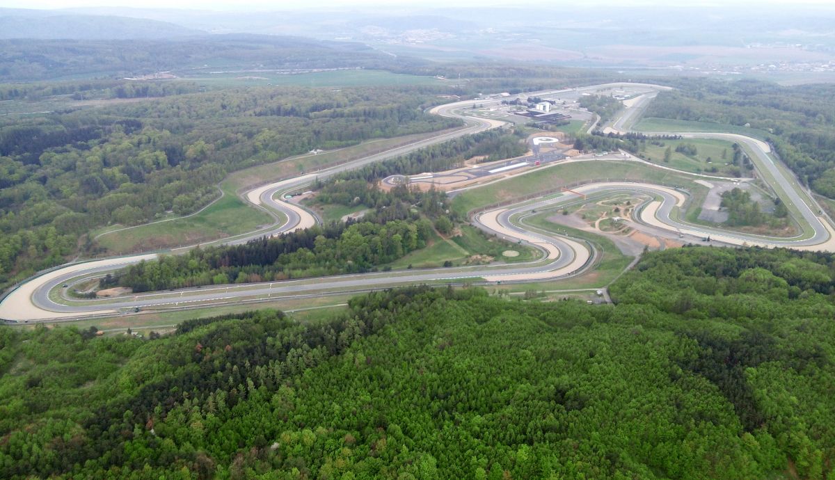 Vista aérea del Brno Circuit Vista aérea del Brno Circuit