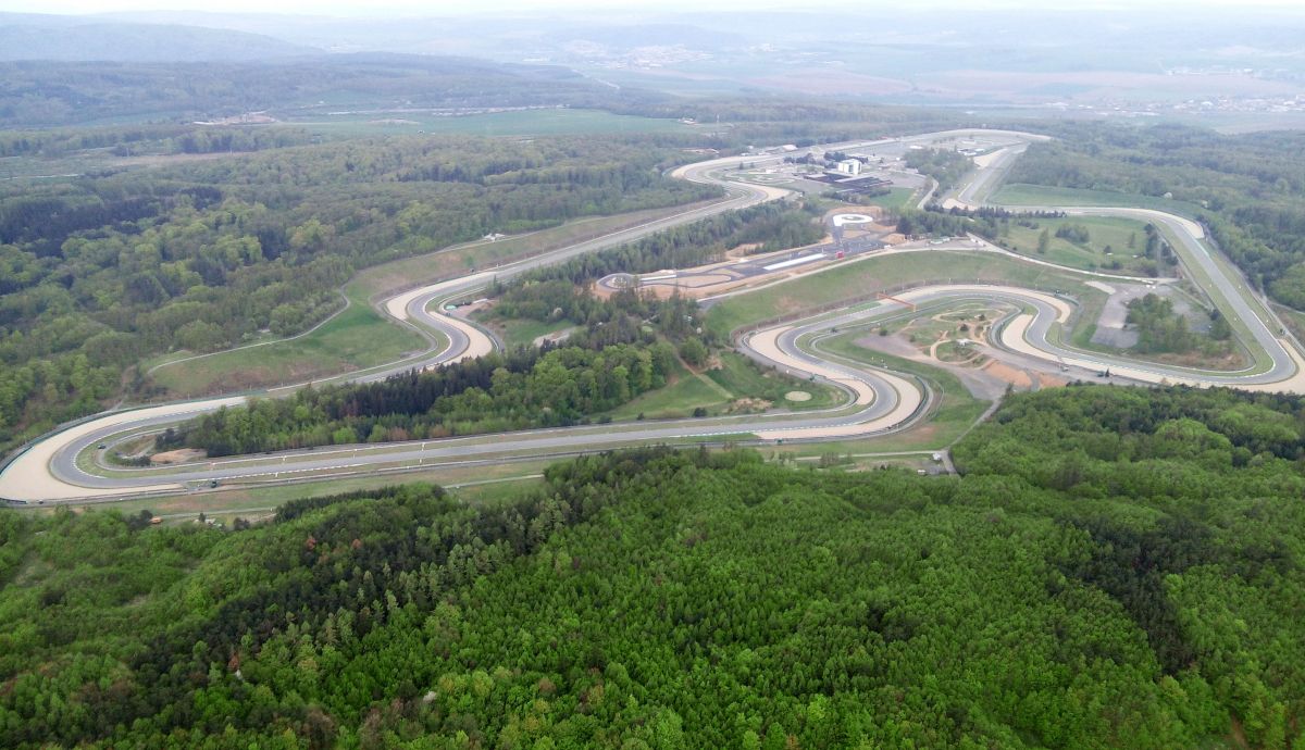 Vista aérea del Brno Circuit