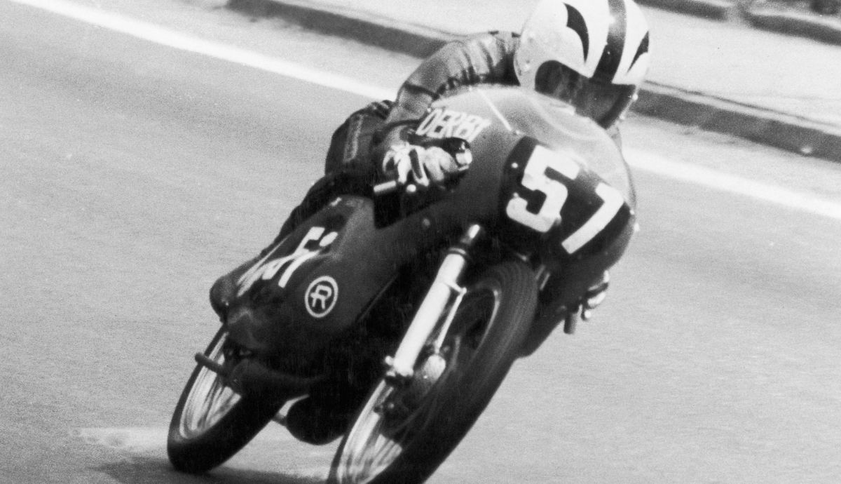 Ángel Nieto fue el primer español en ganar un GP en Brno Ángel Nieto fue el primer español en ganar un GP en Brno