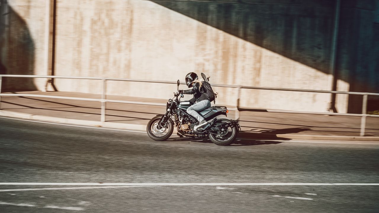 Husqvarna Svartpilen 125