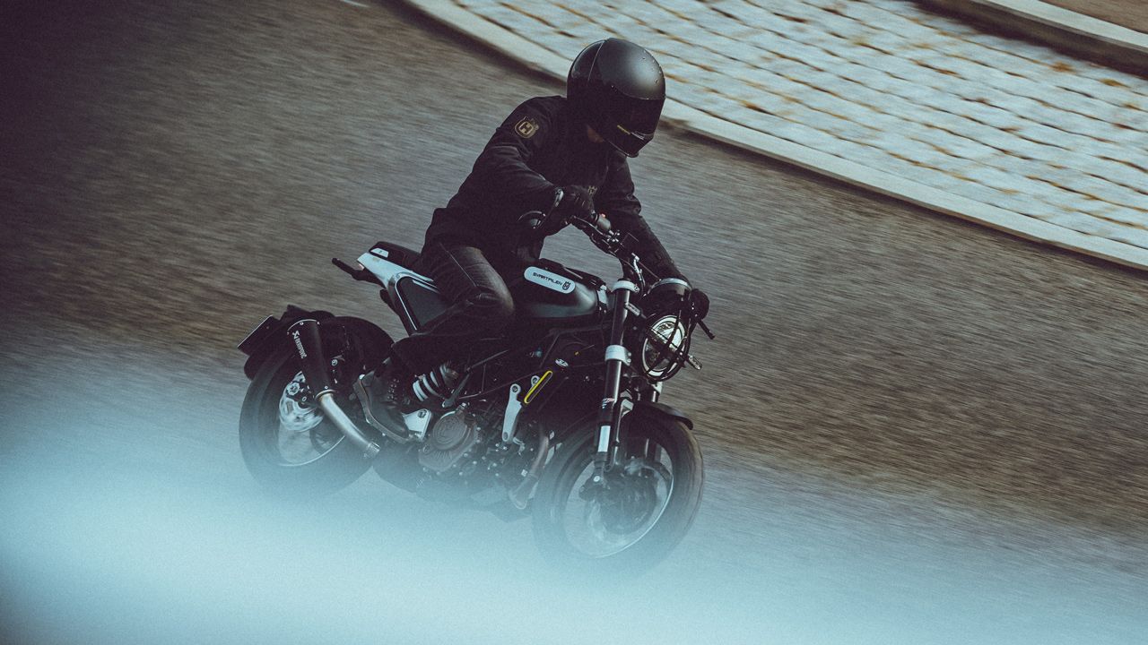 Husqvarna Svartpilen 125