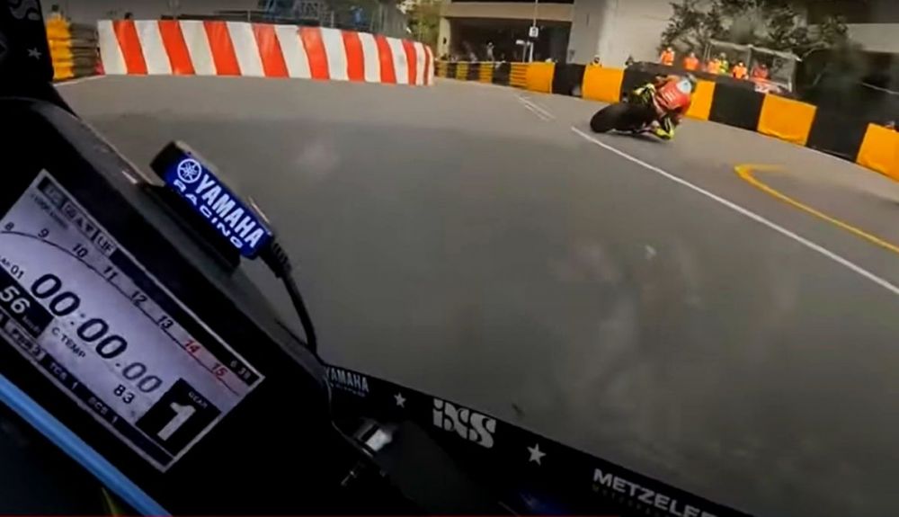Una vuelta on board a Macau con Horst Saiger persiguiendo a John McGuinness Una vuelta on board a Macau con Horst Saiger persiguiendo a John McGuinness