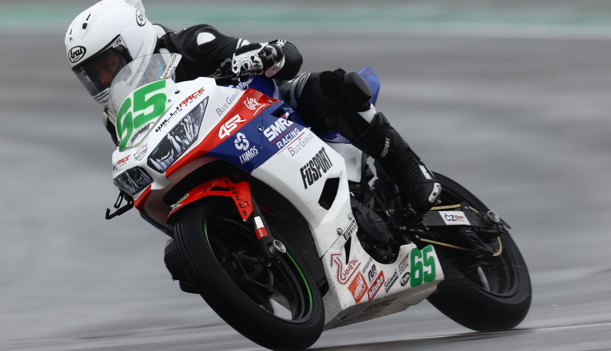 Sharni Pinfold en Magny Cours en el Mundial de Supersport 300 de 2020 Sharni Pinfold en Magny Cours en el Mundial de Supersport 300 de 2020