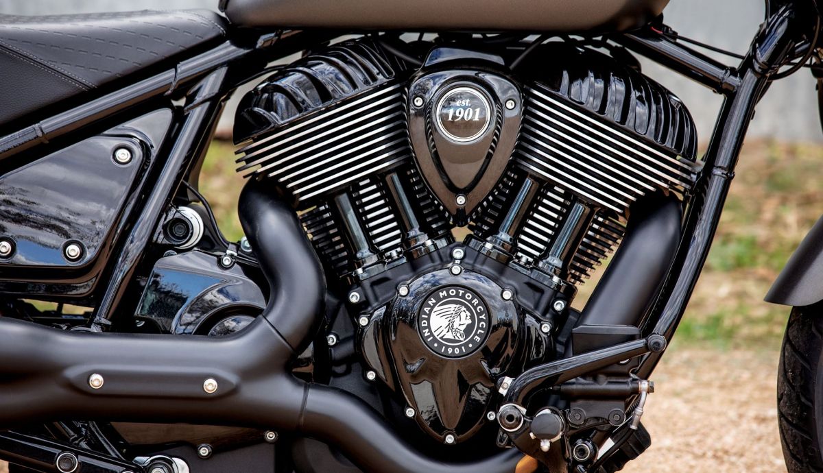 Indian Chief Bobber Dark Horse 2021 11 Indian Chief Bobber Dark Horse 2021 11