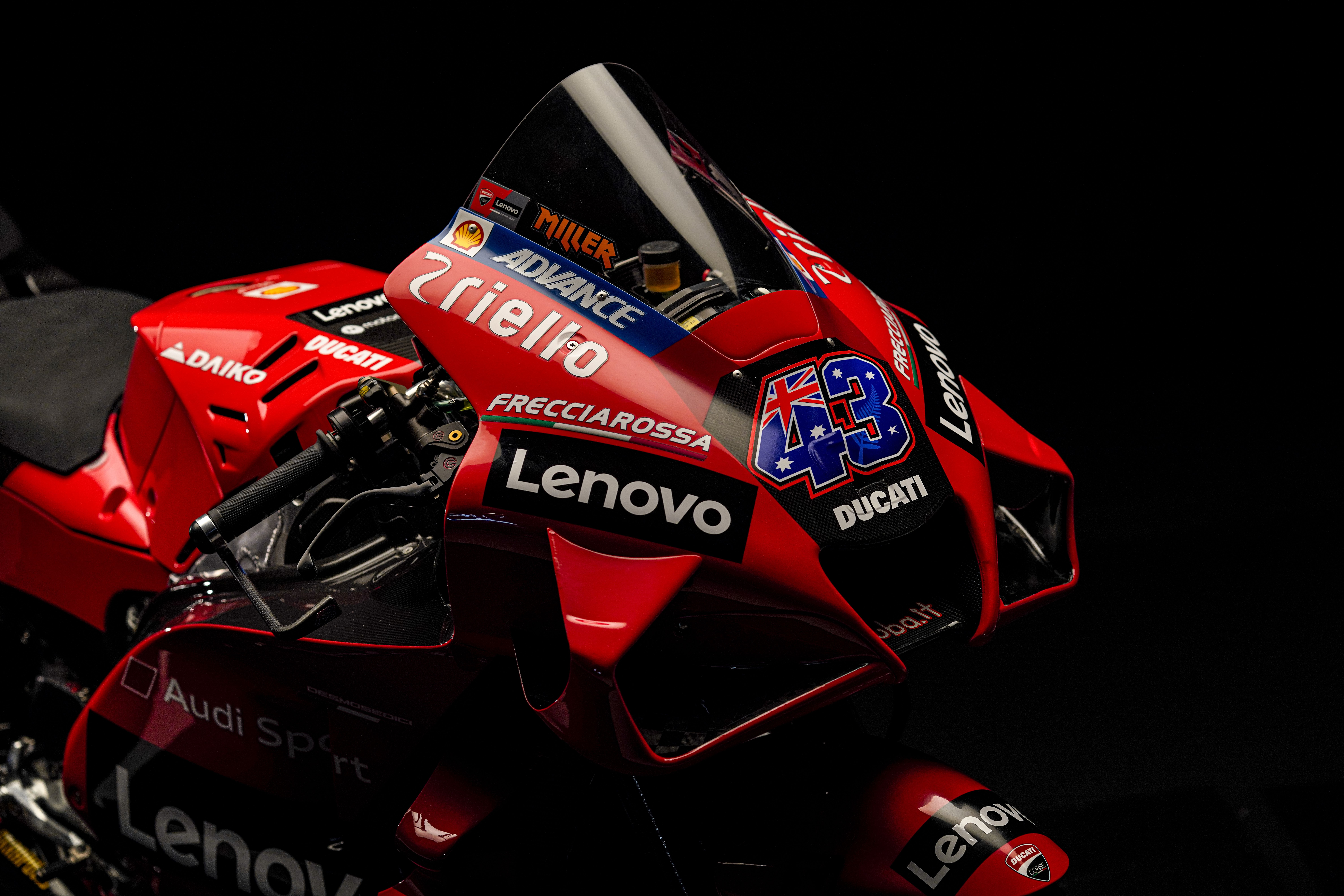 Desmosedici GP (Details) (11)
