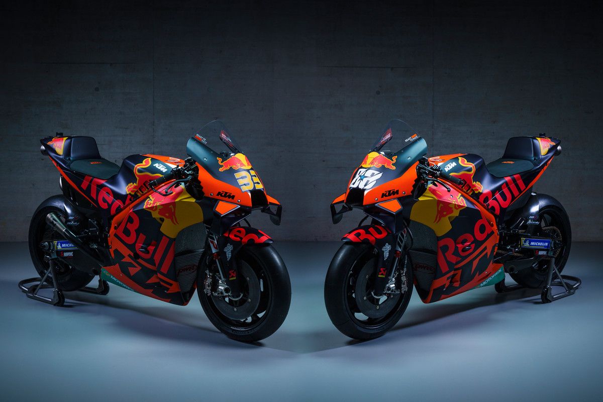 374214 KTM RC16 Brad Binder 33 Miguel Oliveira 88 Red Bull KTM Factory Racing MotoGP Team Presentation 2021