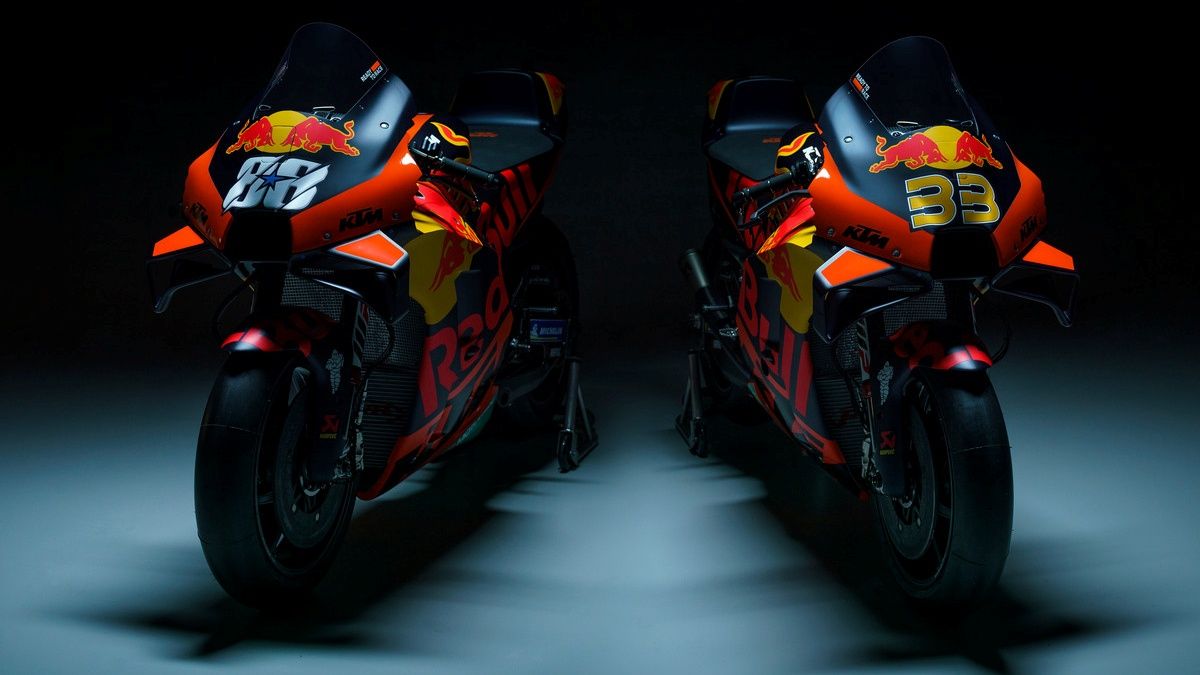 Las KTM RC16 de Brad Binder y Miguel Oliveira para MotoGP 2021 en el Red Bull KTM Factory Racing